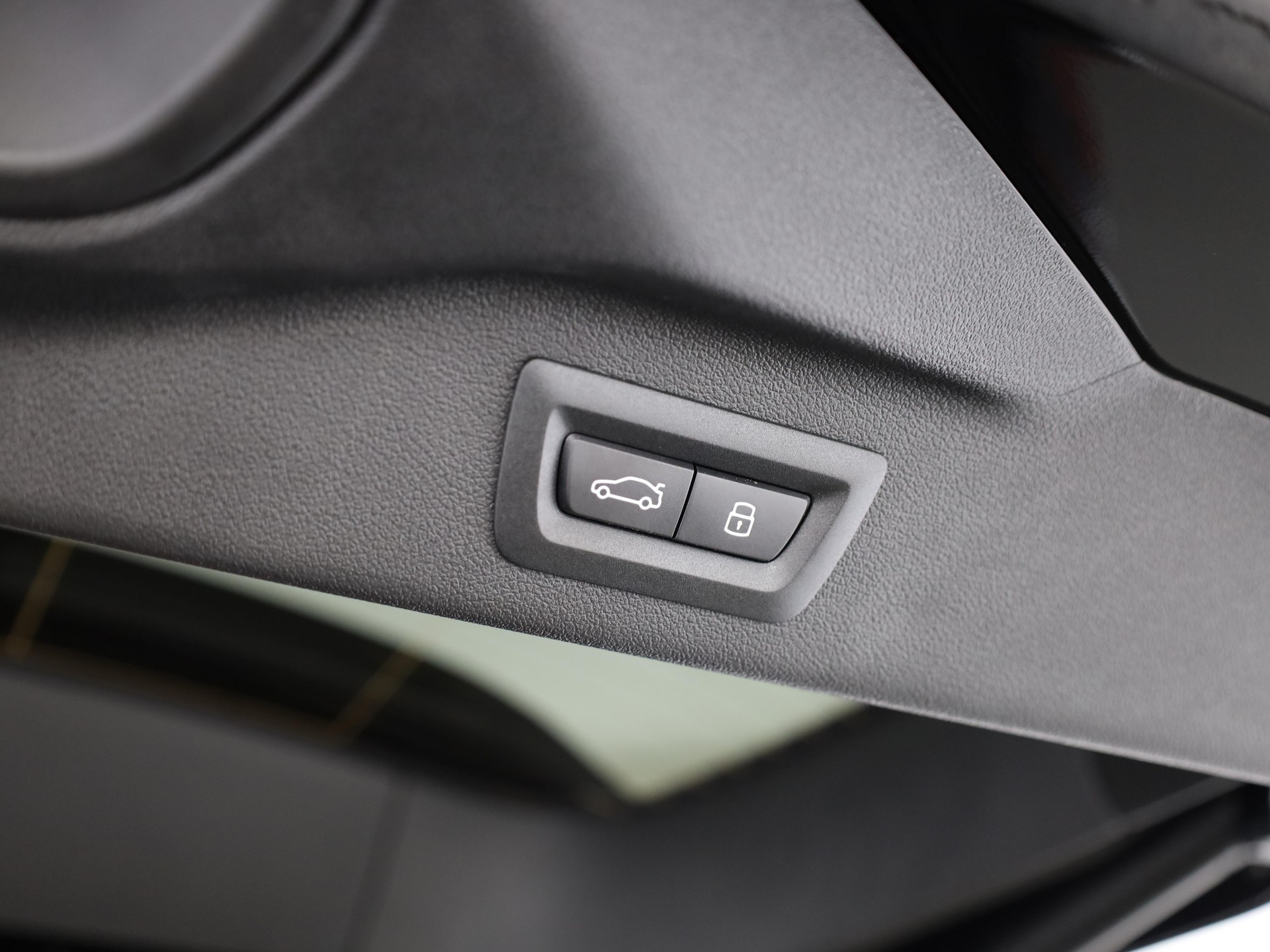 BMW X7 40i xDrive SAG-image-8