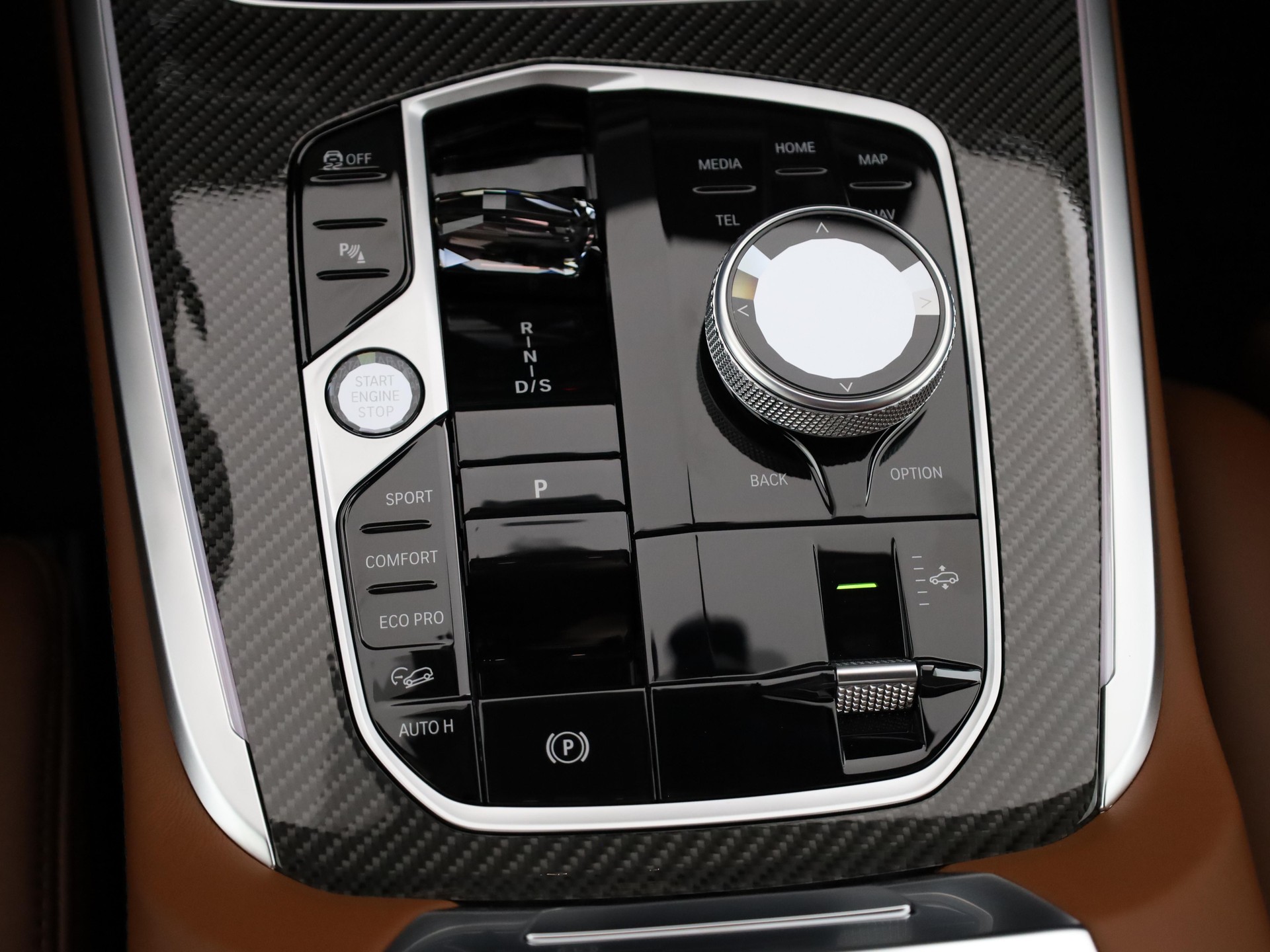 BMW X7 40i xDrive SAG-image-19