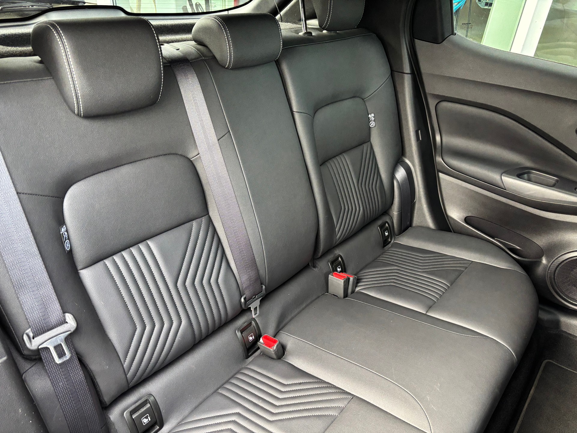 NISSAN Juke 1.6 FHEV Tekna-image-7