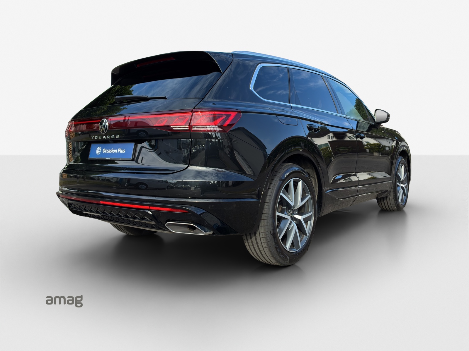 VW Touareg 3.0 TDI R-Line Tiptronic-image-4
