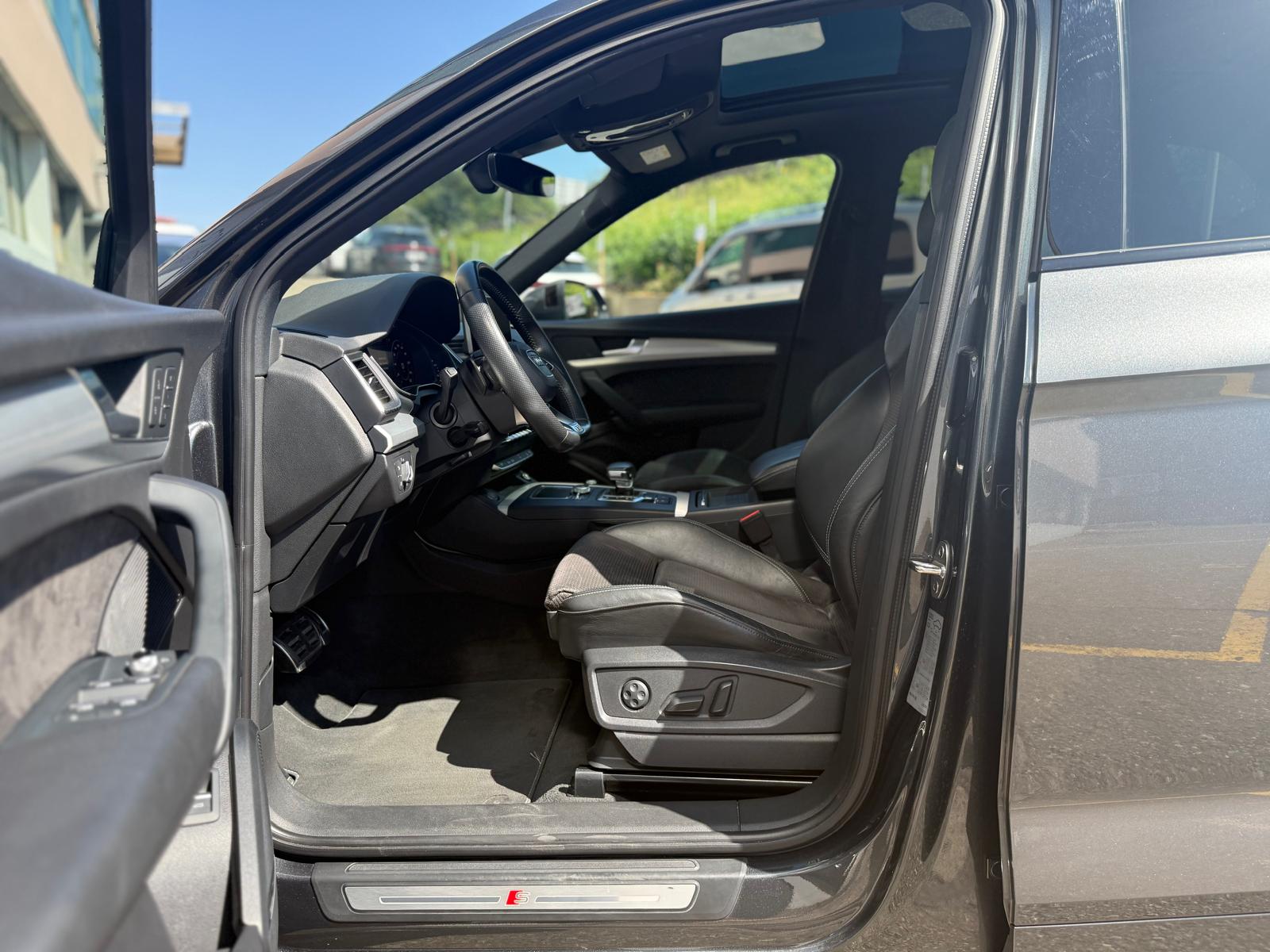 AUDI Q5 2.0 TDI S-Line sport quattro S-tronic-image-5