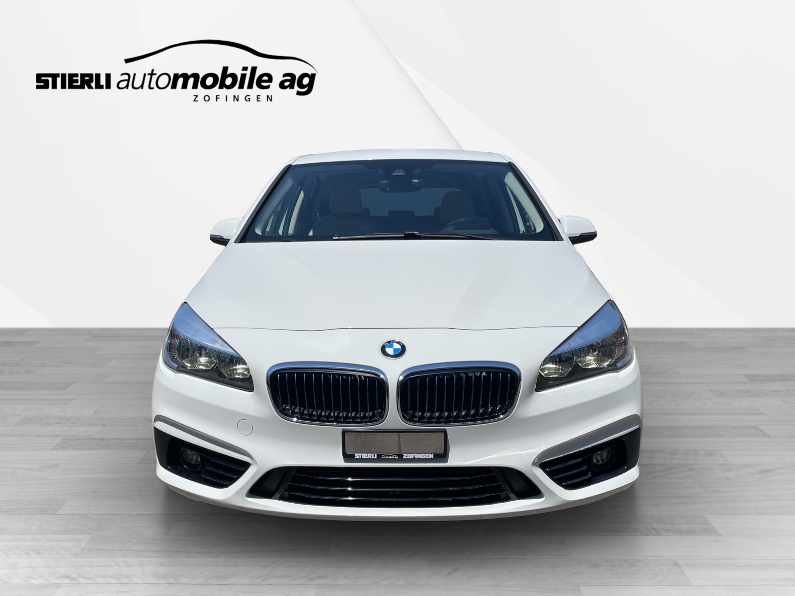 BMW 225xe Active Tourer-image-1