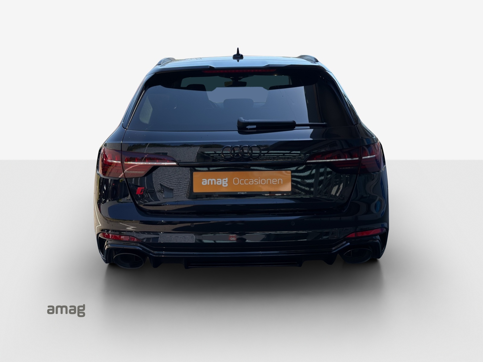 AUDI RS4 Avant quattro tiptronic-image-3
