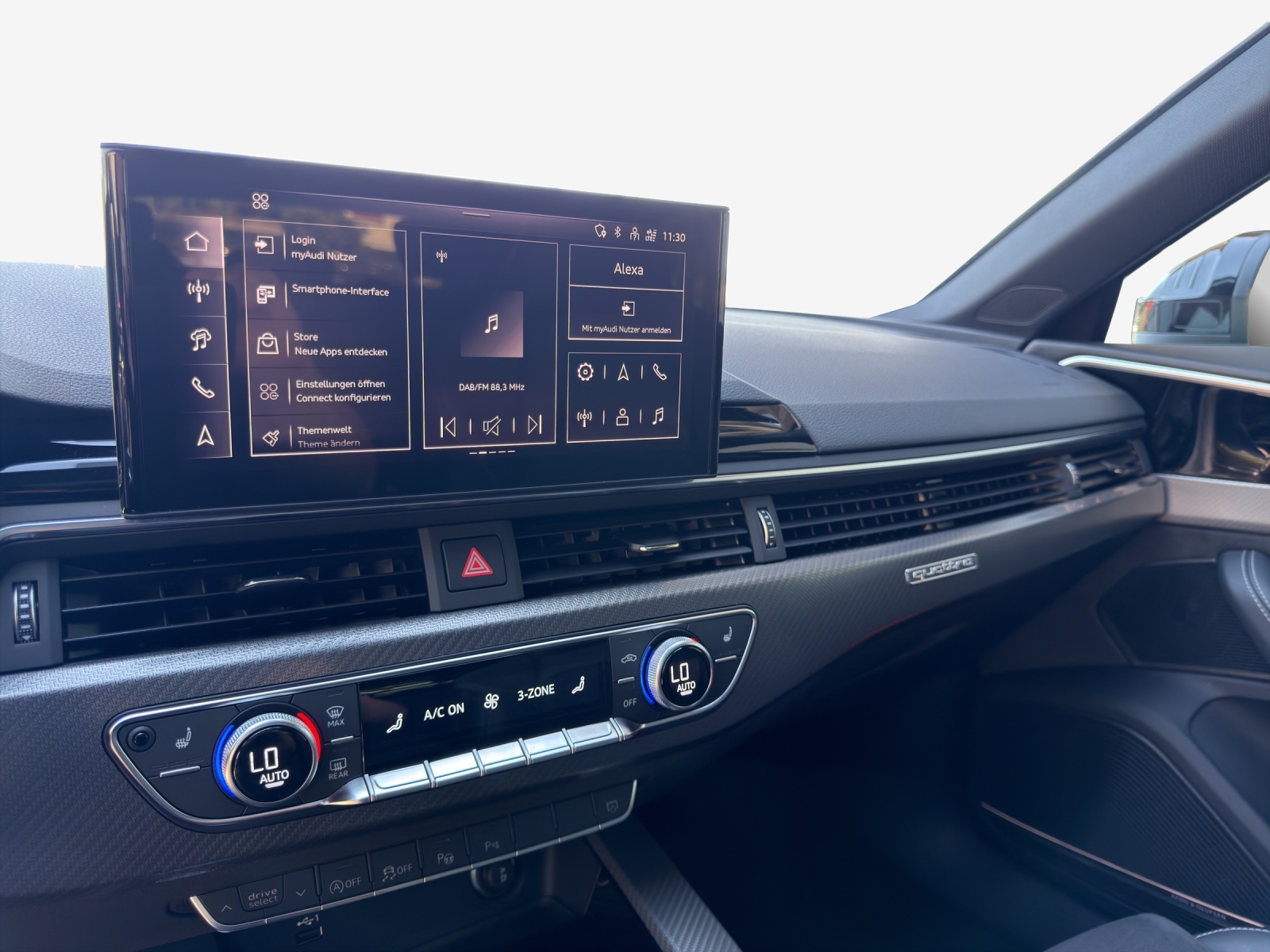 AUDI RS4 Avant quattro tiptronic-image-10