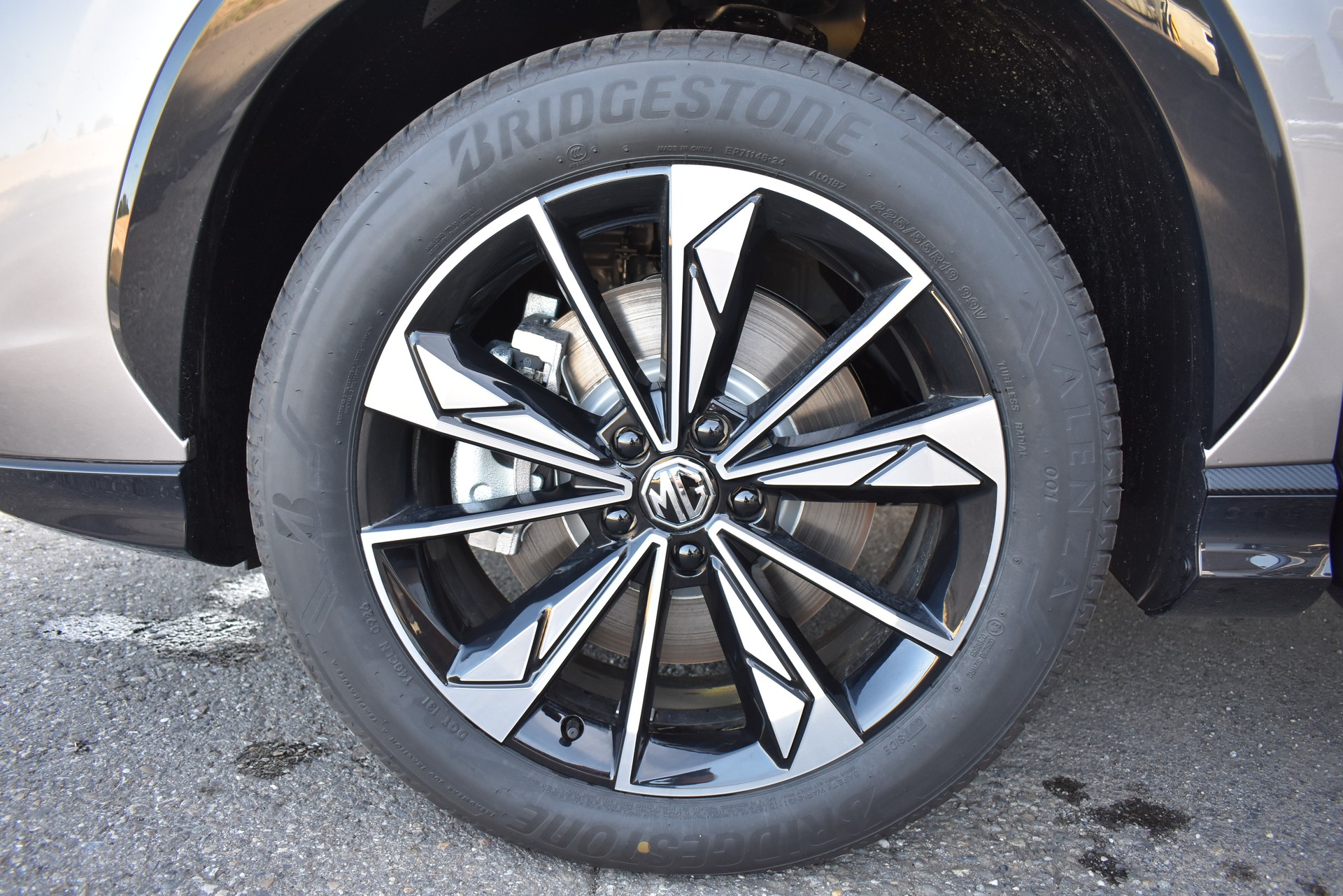 MG HS 1.5 Hybrid+ Luxury-image-12