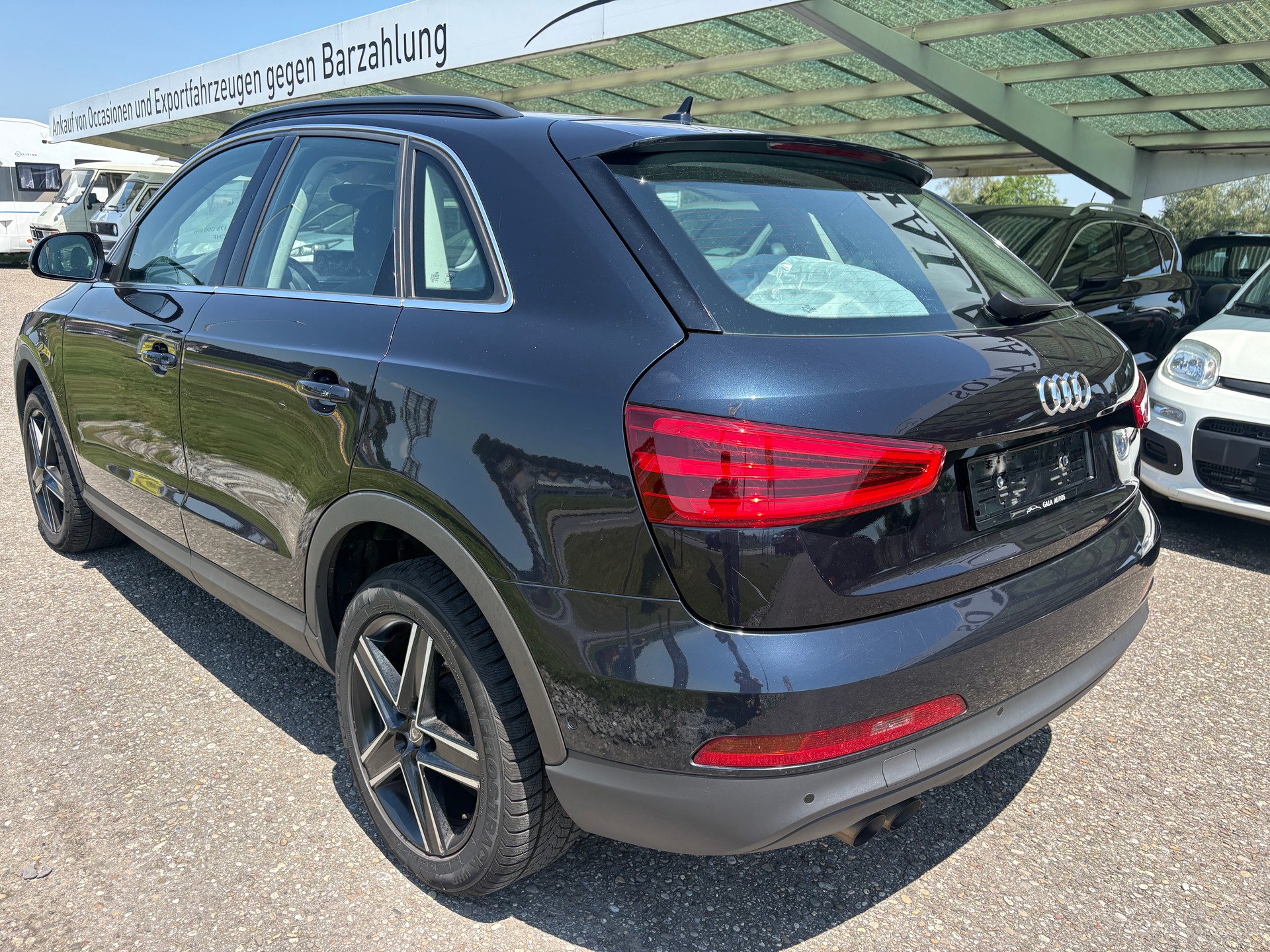 AUDI Q3 2.0 TDI quattro S-tronic-image-5