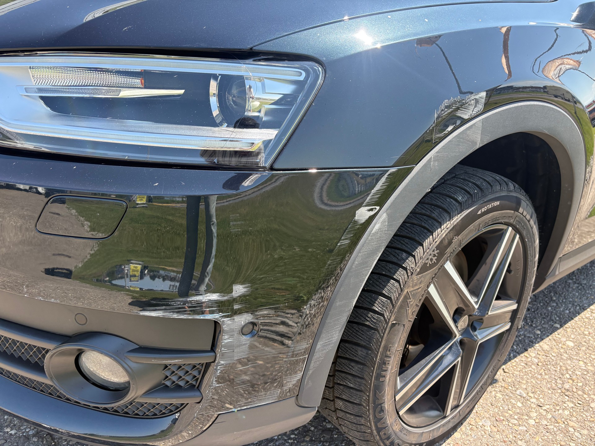 AUDI Q3 2.0 TDI quattro S-tronic-image-13