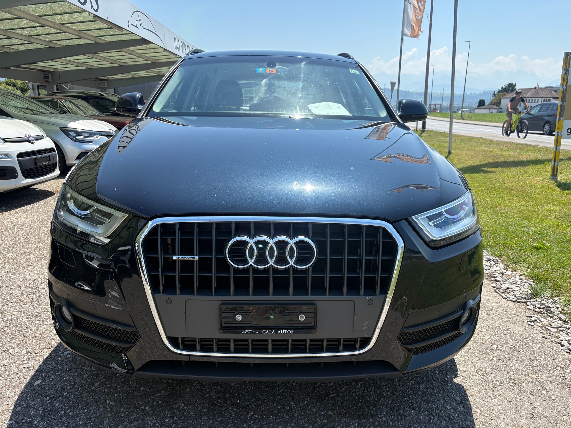 AUDI Q3 2.0 TDI quattro S-tronic-image-1