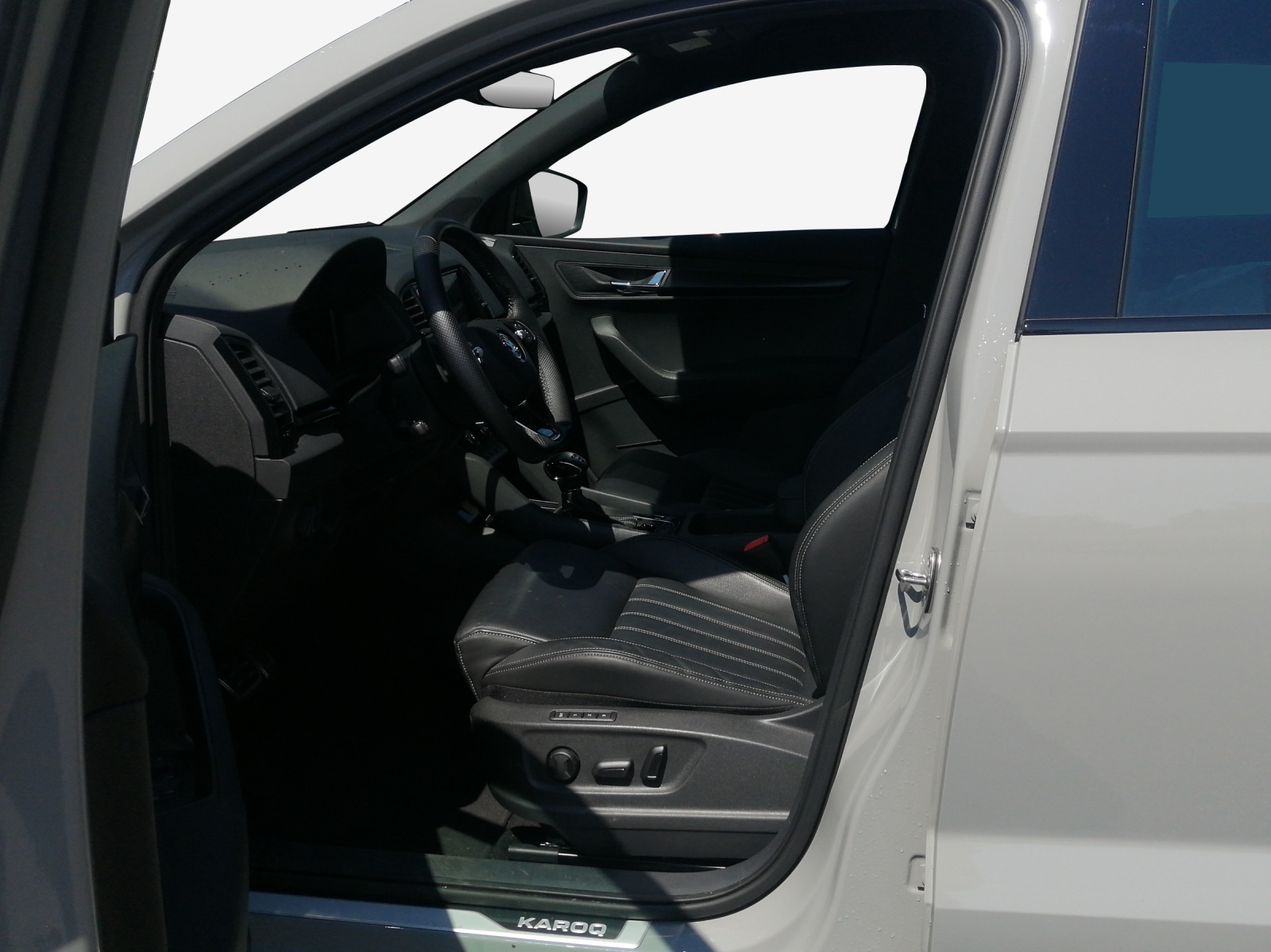 SKODA Karoq 2.0 TSI SportLine 4x4 DSG-image-7