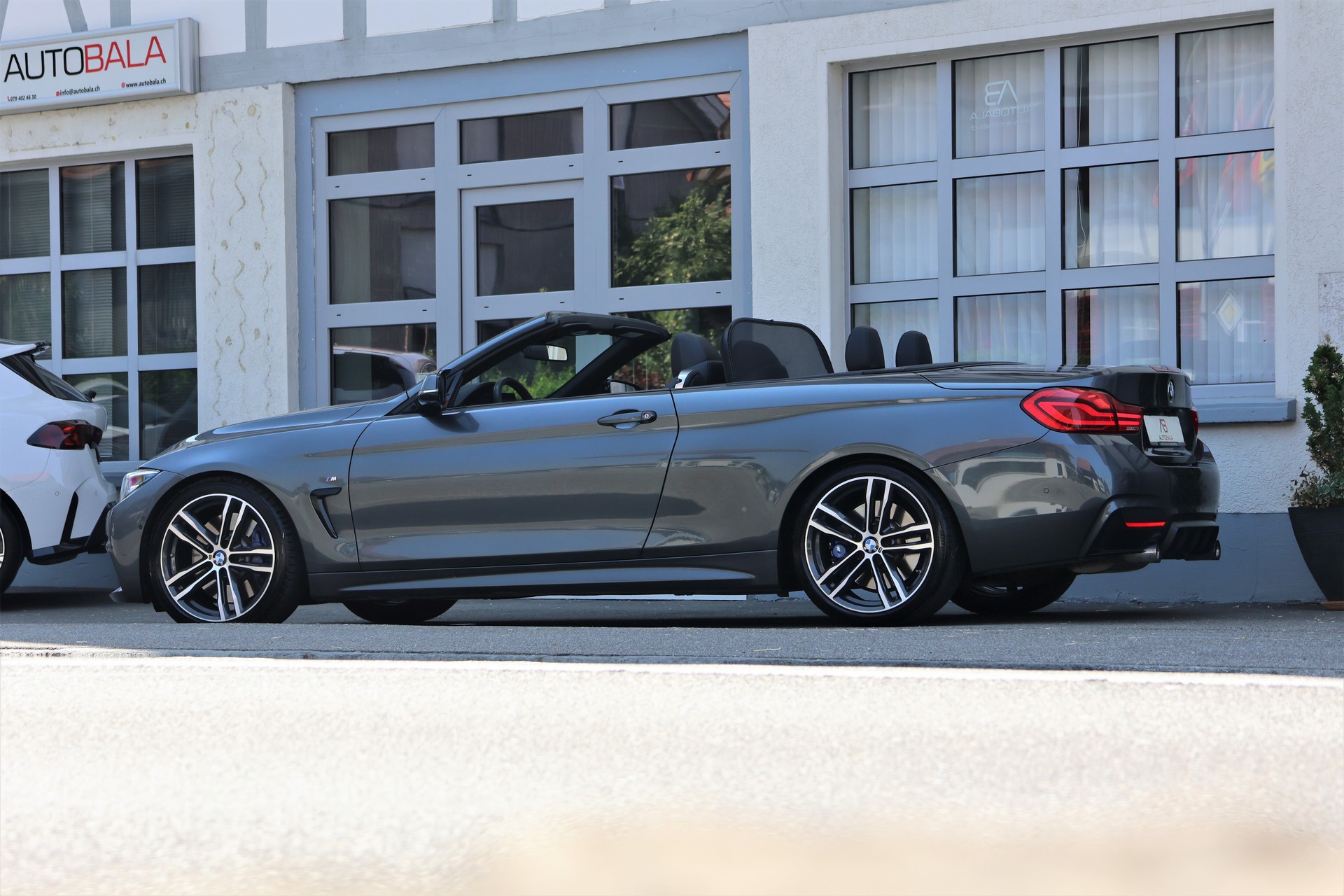BMW 440i Cabriolet xDrive M Sport Steptronic (CH) "Performance"-image-10