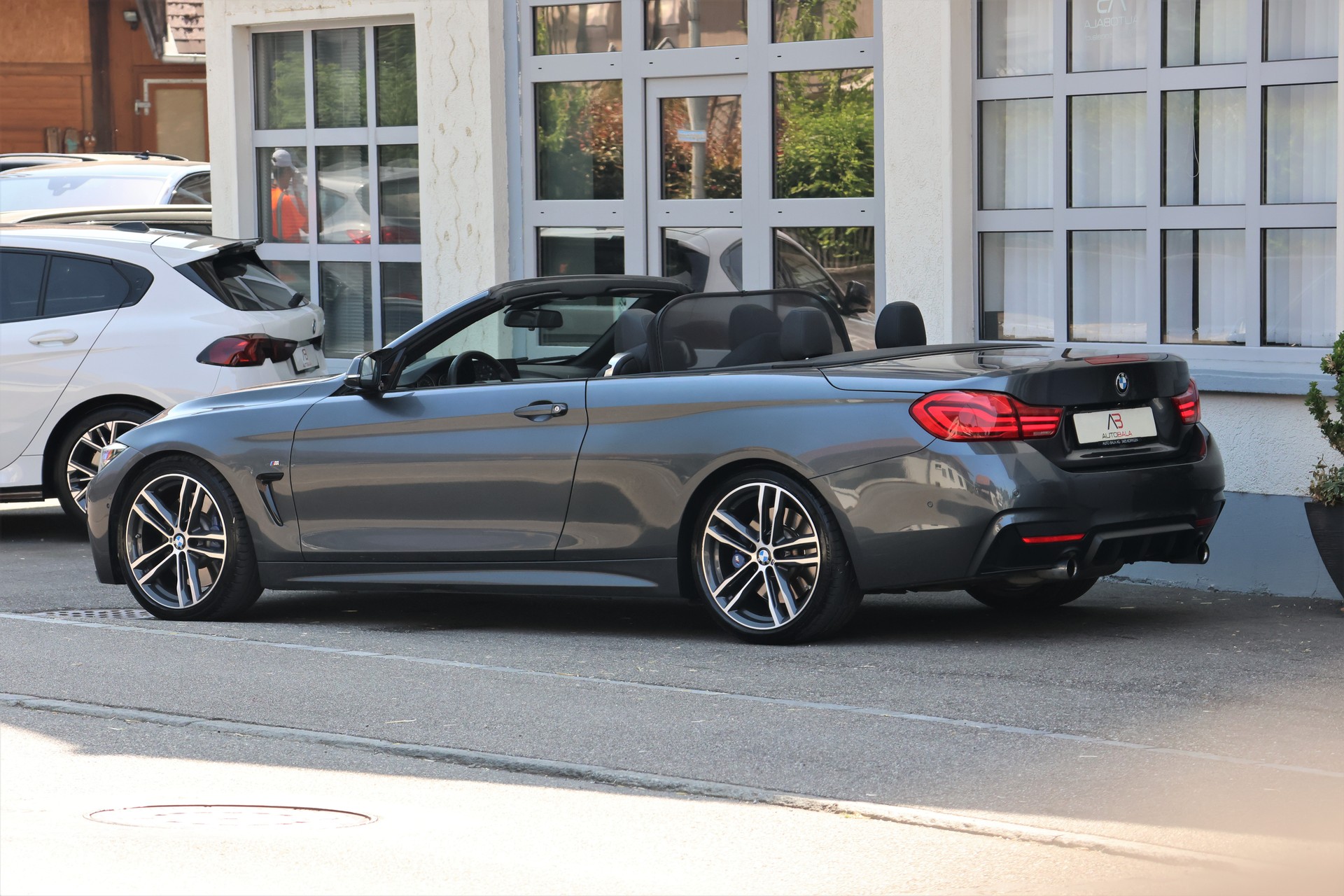 BMW 440i Cabriolet xDrive M Sport Steptronic (CH) "Performance"-image-11