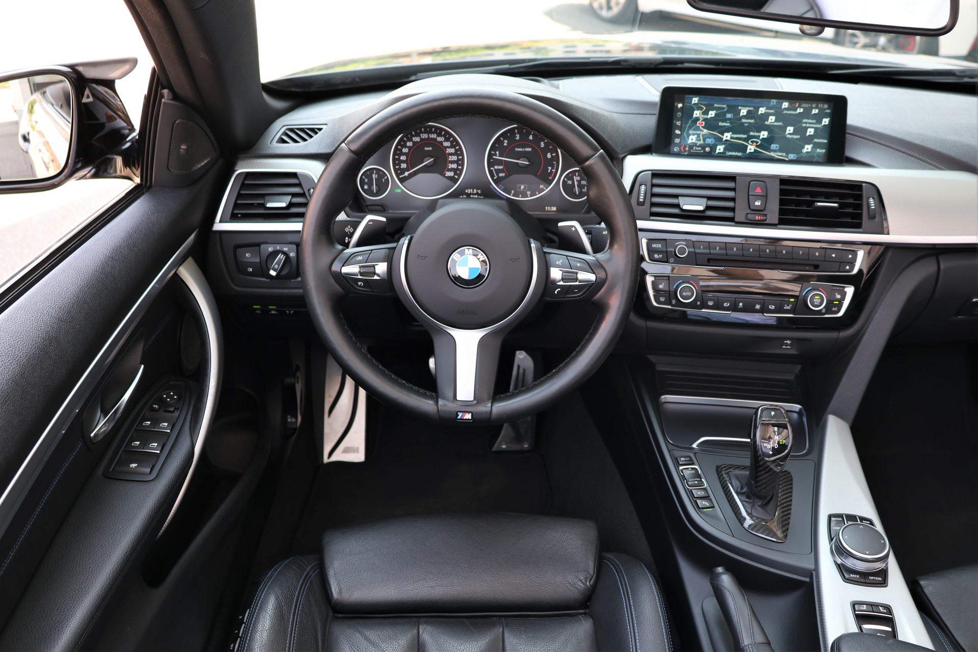 BMW 440i Cabriolet xDrive M Sport Steptronic (CH) "Performance"-image-19