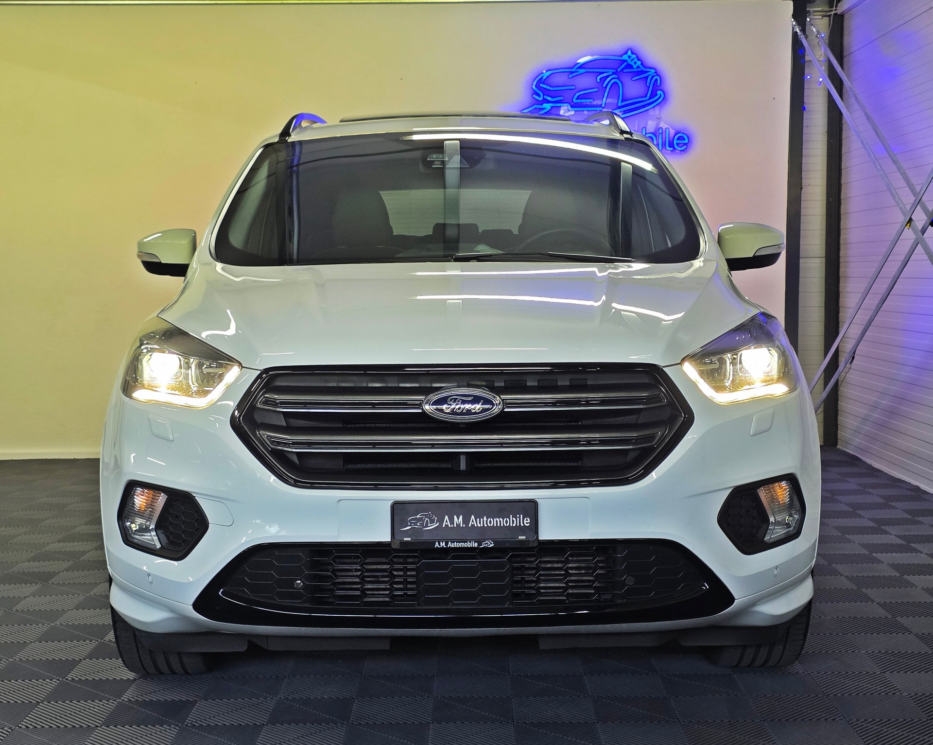 FORD Kuga 2.0 TDCi ST Line High 4WD PowerShift-image-1