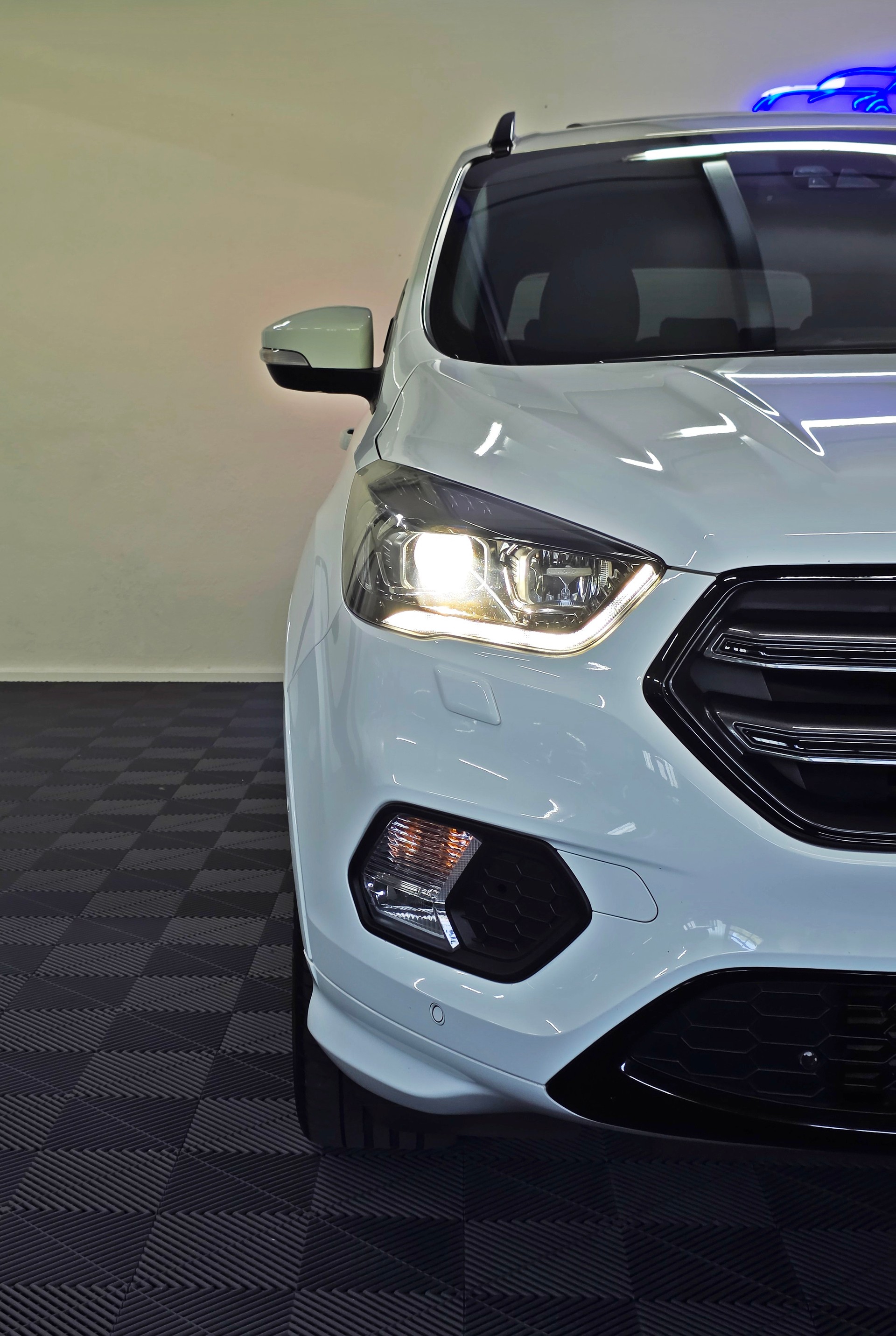 FORD Kuga 2.0 TDCi ST Line High 4WD PowerShift-image-2