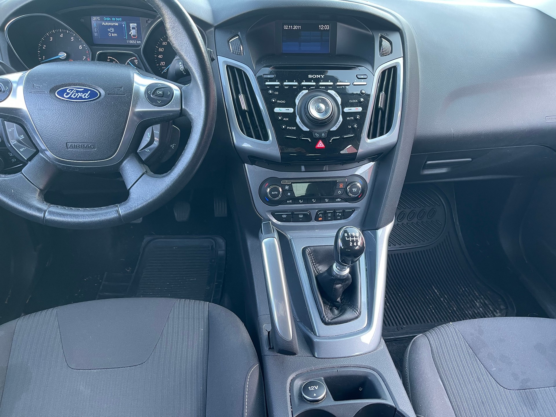 FORD Focus 1.6 SCTi Titanium-image-4