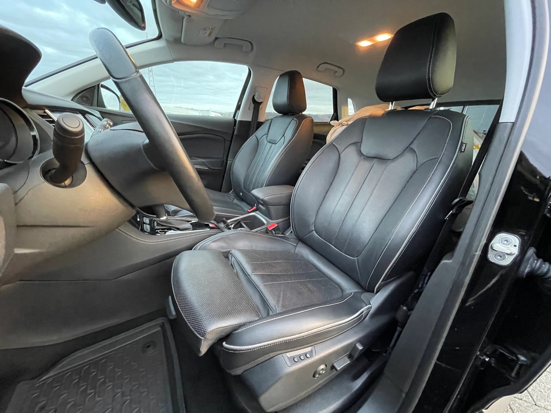 OPEL Grandland X 1.6CDTi Ultimate Automatik-image-11