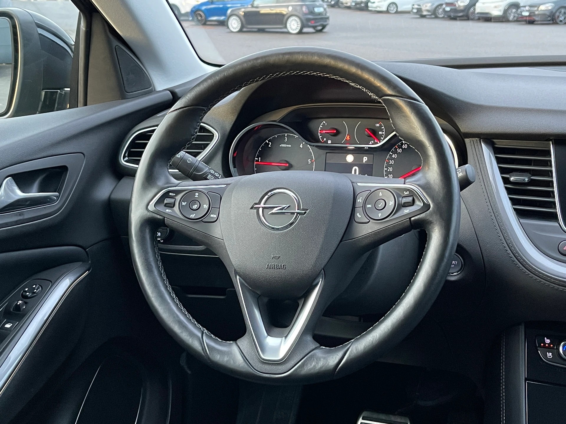 OPEL Grandland X 1.6CDTi Ultimate Automatik-image-8