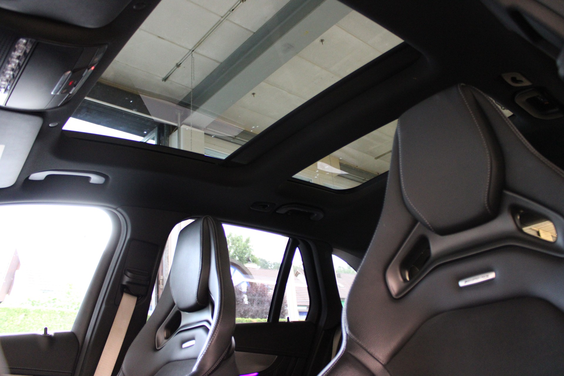 MERCEDES-BENZ GLC Coupé 63 S AMG 4Matic+ 9G-Tronic-image-11