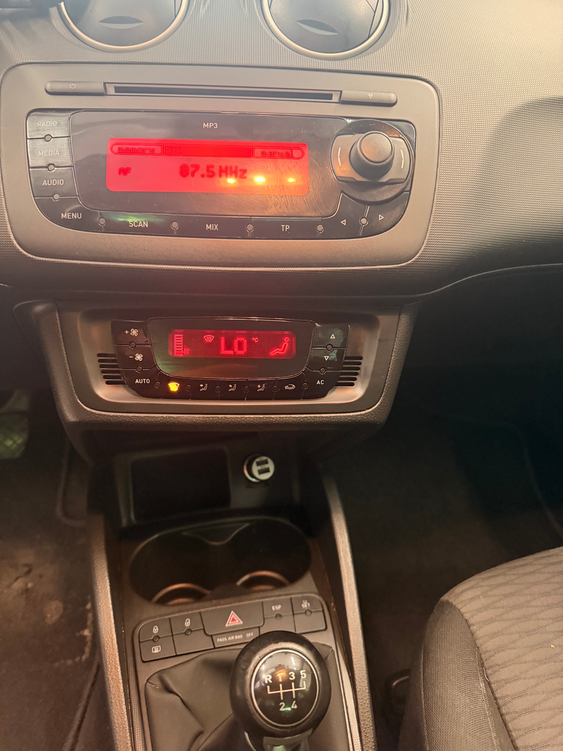 SEAT Ibiza ST 1.6 TDI Style-image-6