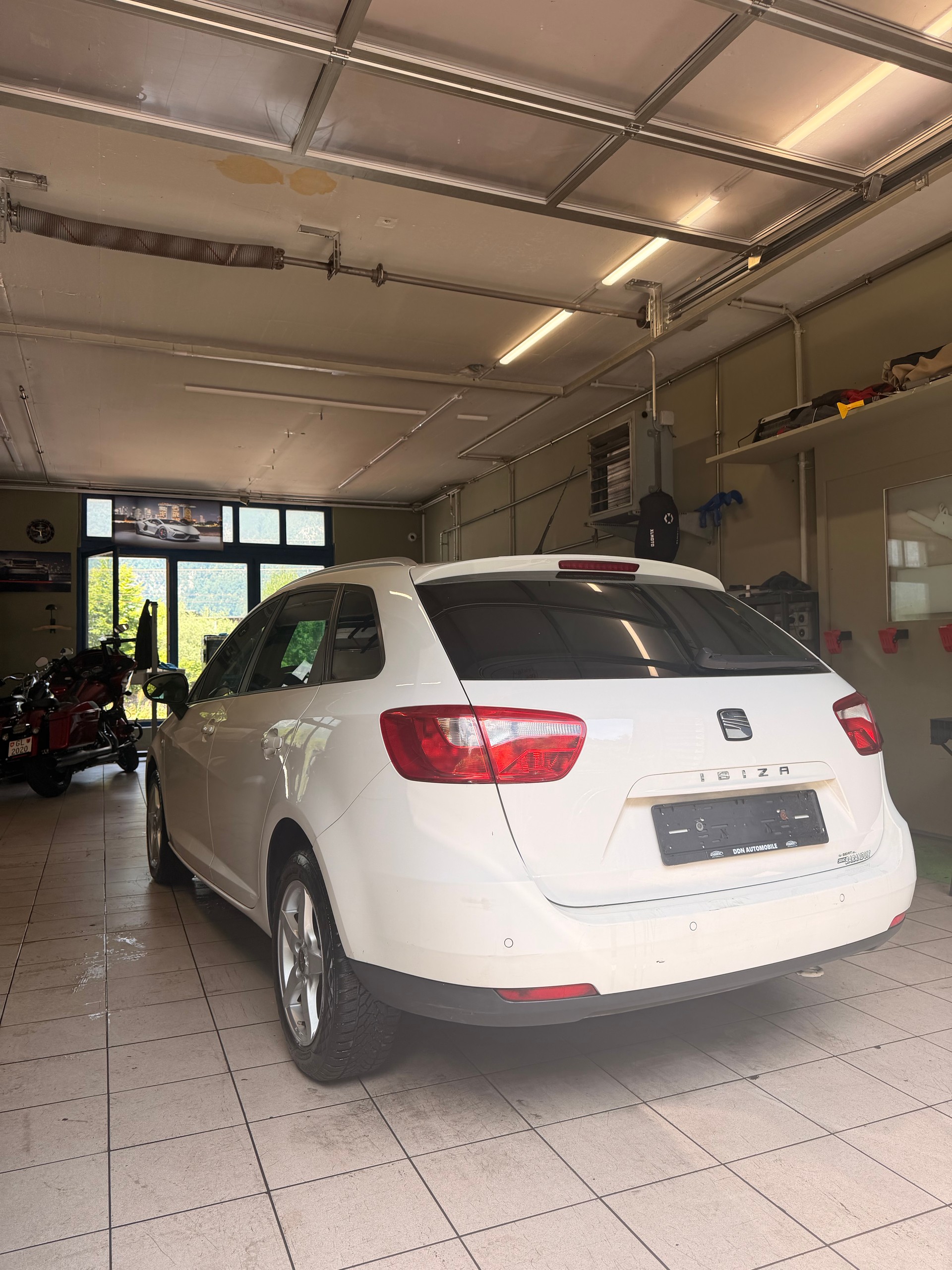 SEAT Ibiza ST 1.6 TDI Style-image-2