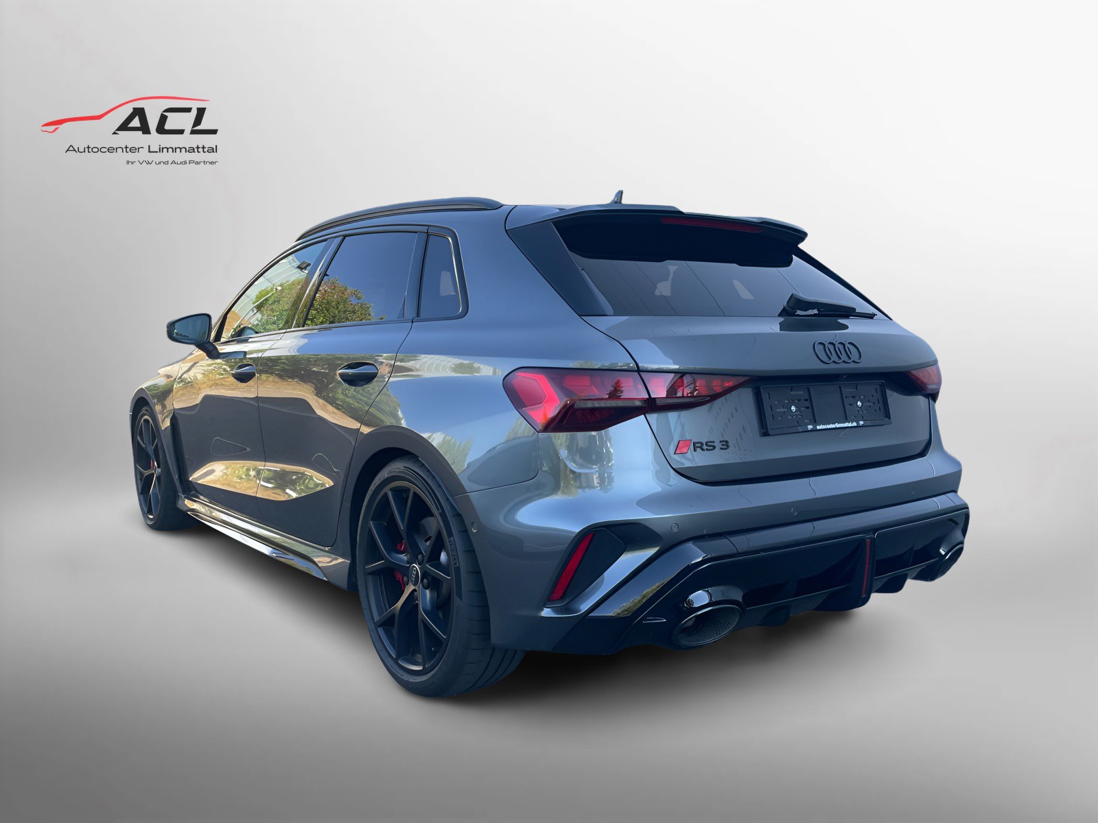 AUDI RS3 Sportback 2.5 TSI quattro S-tronic-image-8