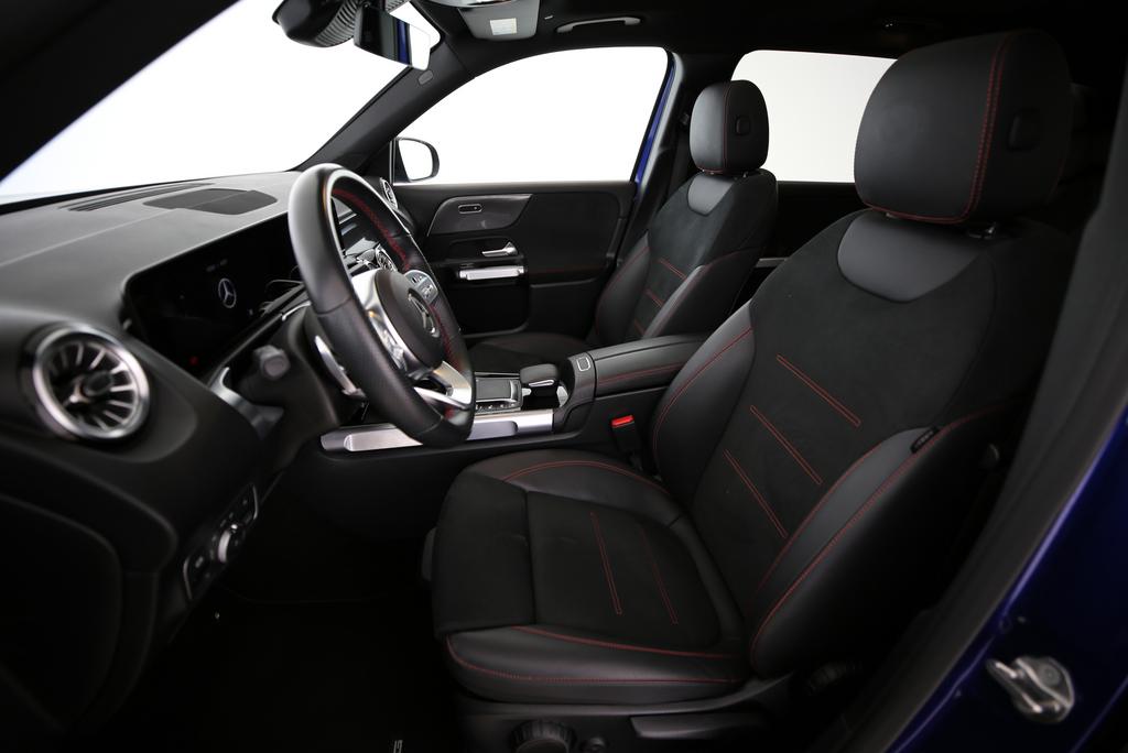 MERCEDES-BENZ GLB 250 AMG Line 4matic-image-3