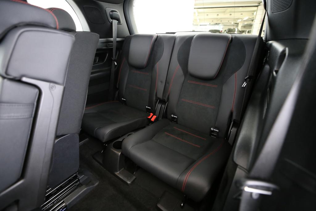 MERCEDES-BENZ GLB 250 AMG Line 4matic-image-10