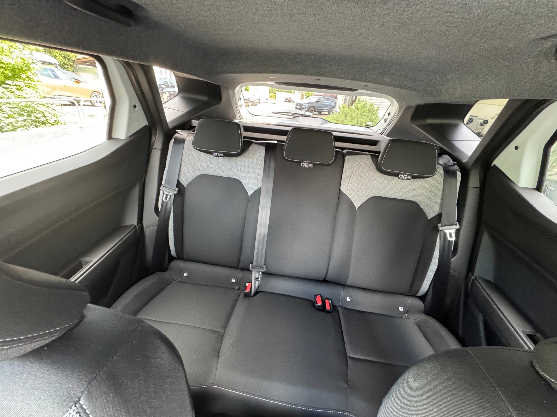DACIA Duster TCe 150 48V Journey 4x4-image-15
