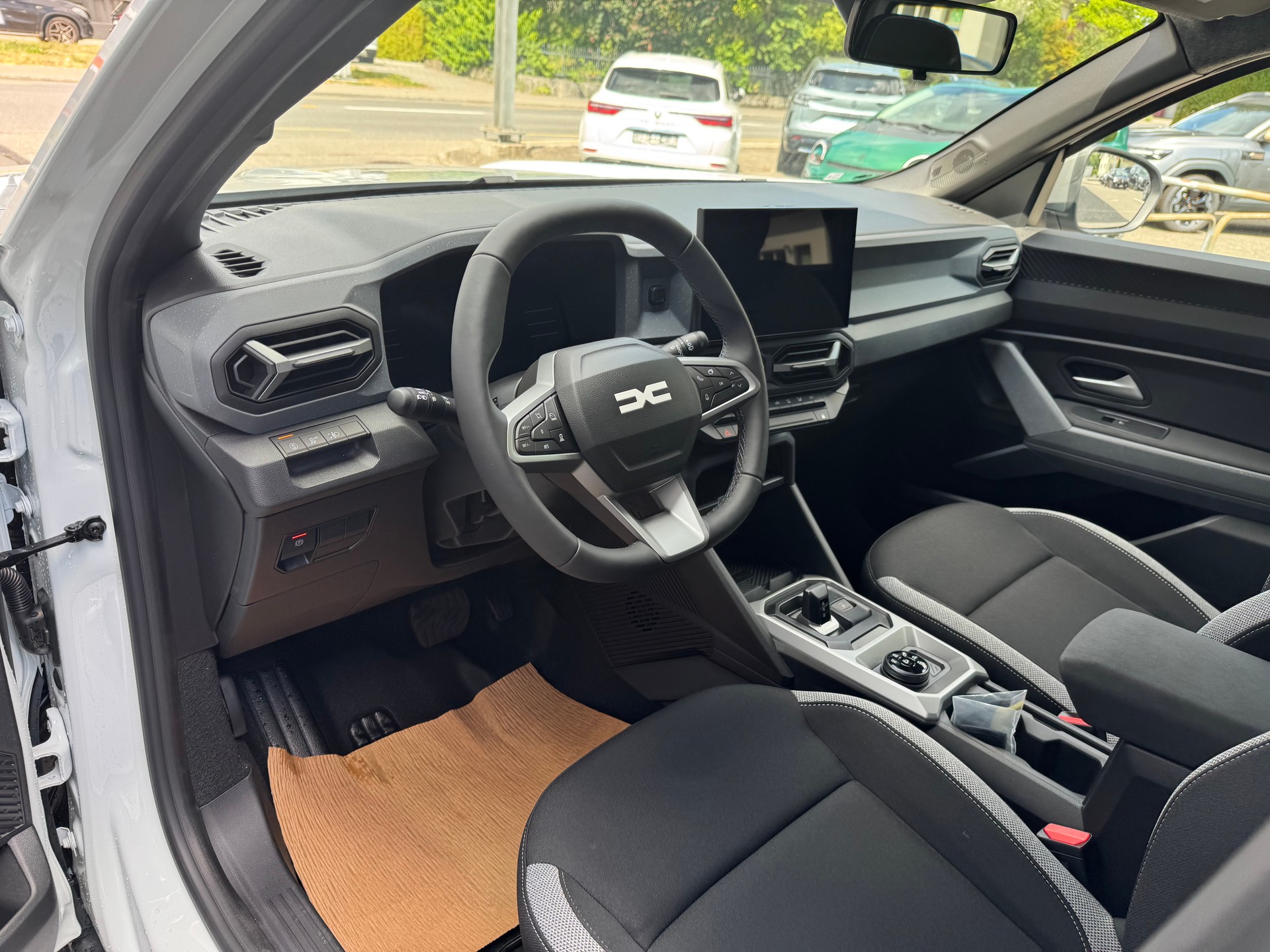 DACIA Duster TCe 150 48V Journey 4x4-image-12