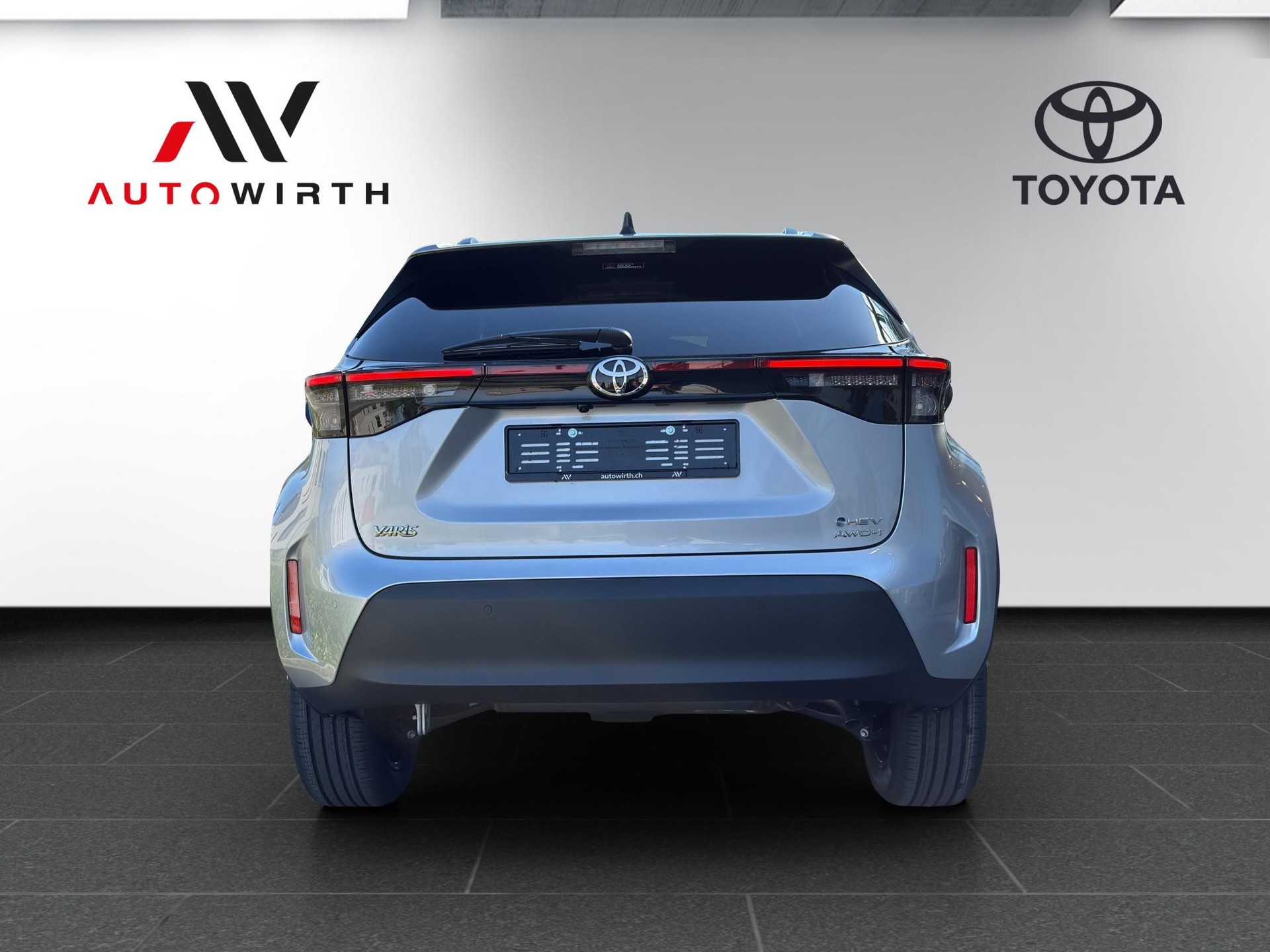 TOYOTA Yaris Cross 1.5 VVT-i HSD Trend AWD-i-image-5