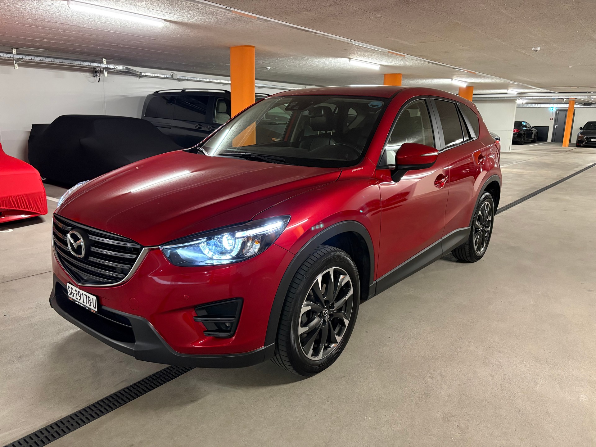 MAZDA CX-5 2.5 Revolution AWD Skyactive-G Automatic-image-2