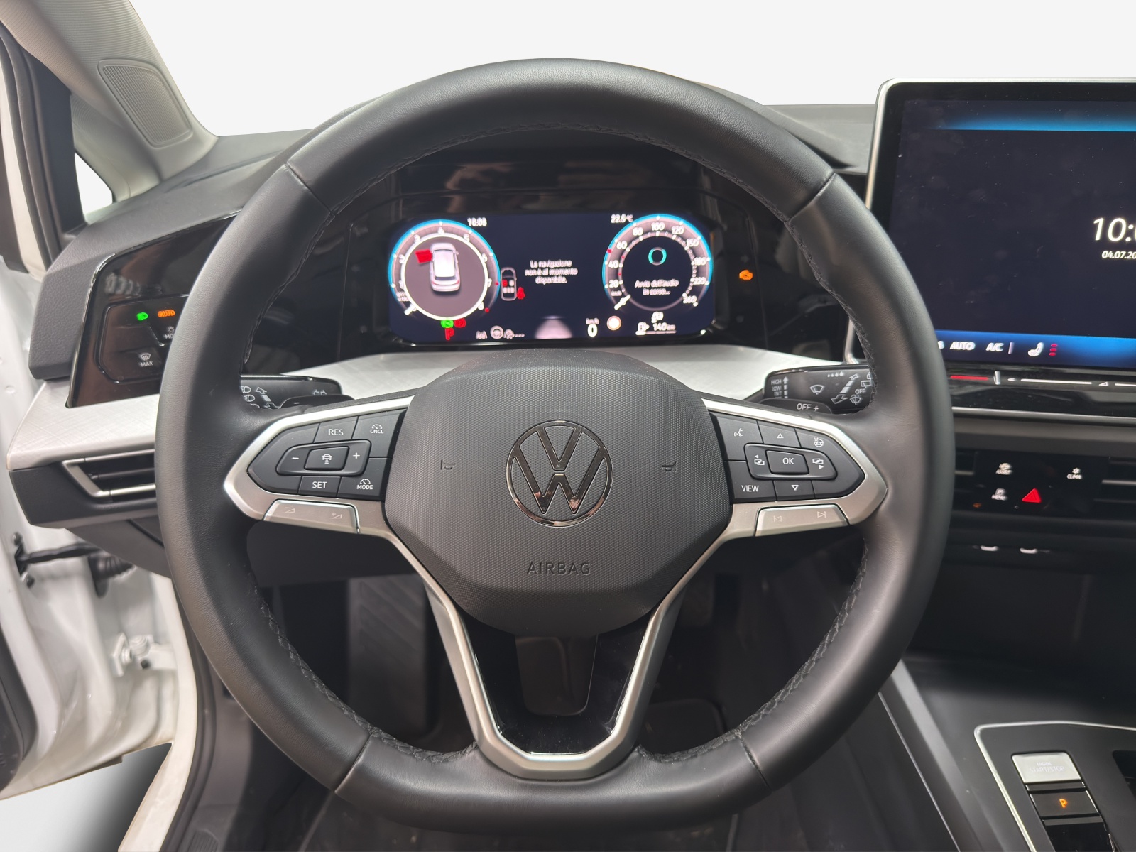 VW Golf 1.5 e TSI mHEV United DSG-image-9