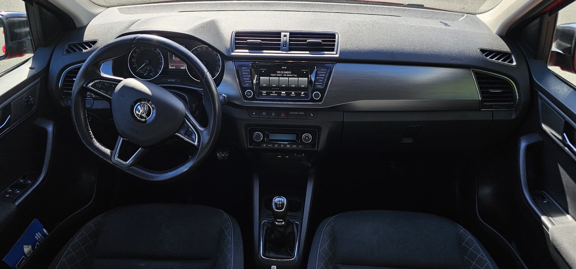 SKODA Fabia 1.4 TDI Swiss Edition-image-12