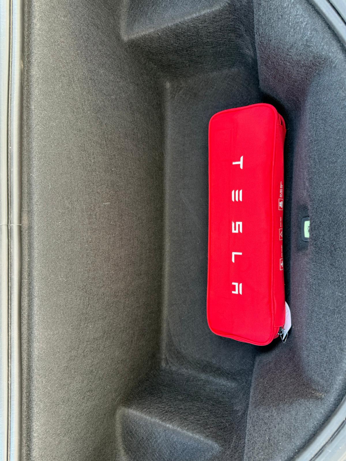 TESLA Model S Maximale-Reichweite * Raven *-image-15
