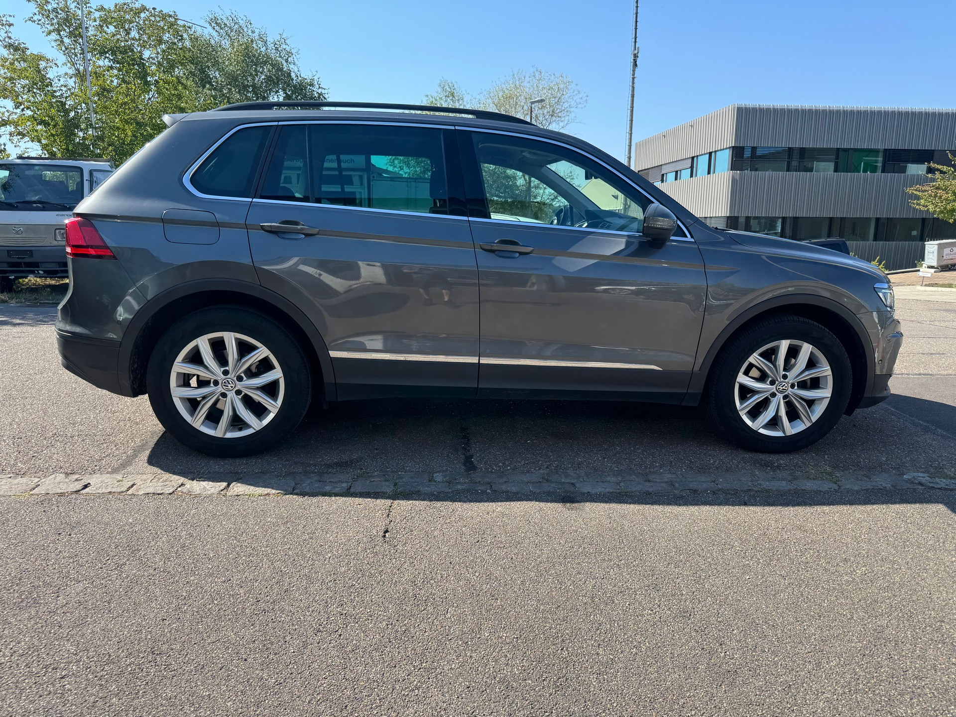 VW Tiguan 1.5TSI Evo Comfortline DSG-image-3