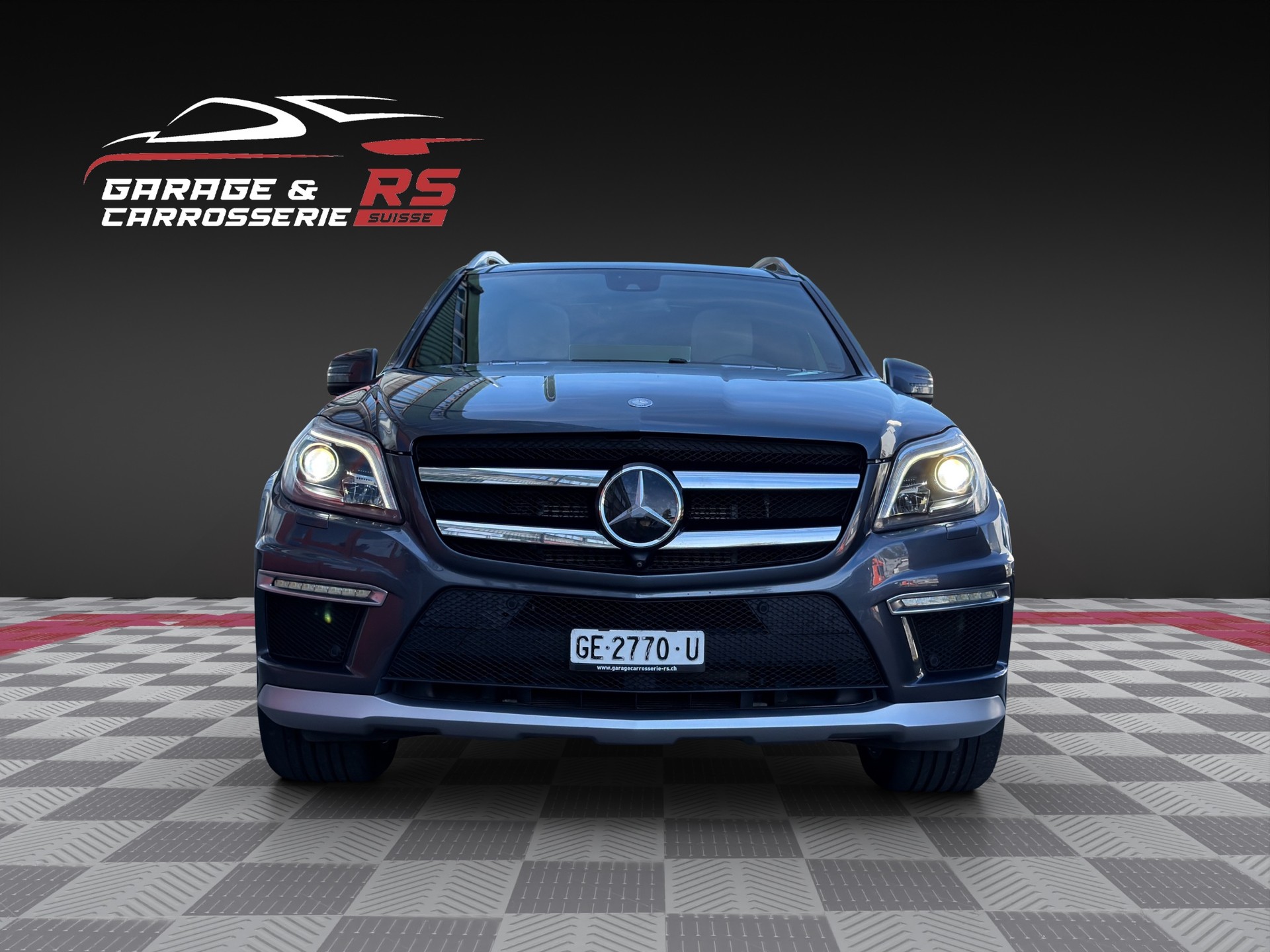MERCEDES-BENZ GL 63 AMG 4Matic Speedshift Plus 7G-Tronic-image-5