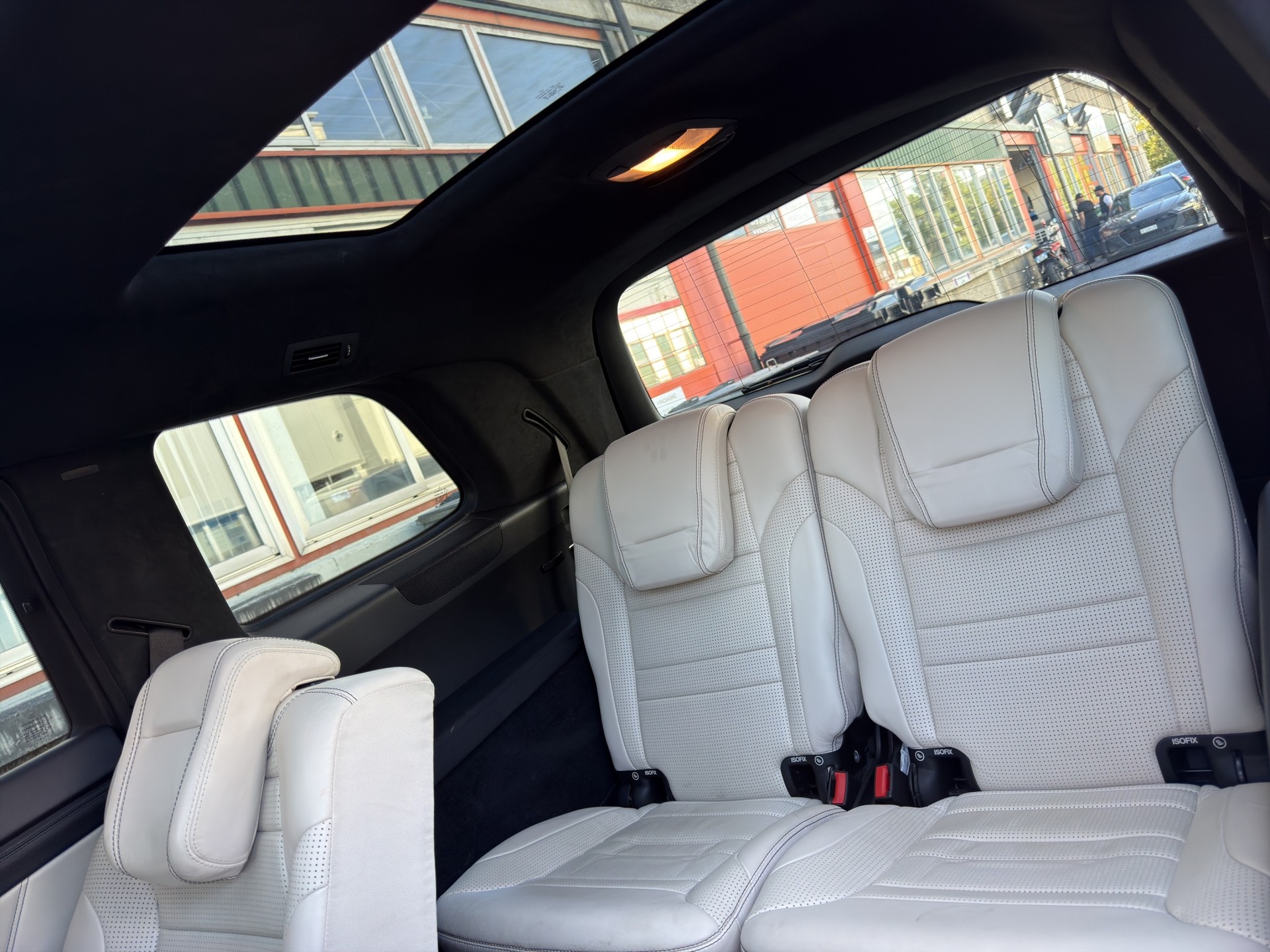 MERCEDES-BENZ GL 63 AMG 4Matic Speedshift Plus 7G-Tronic-image-13