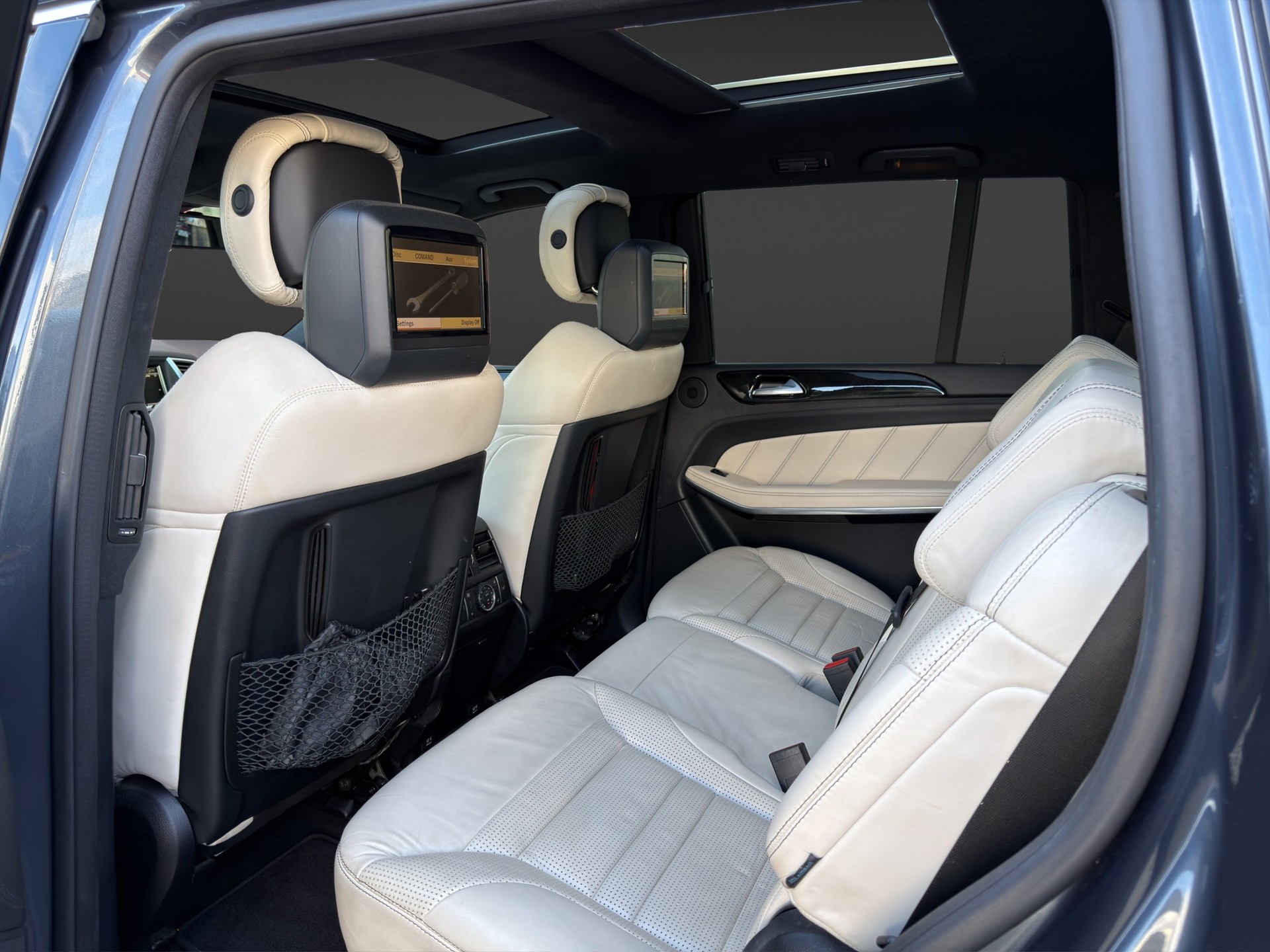 MERCEDES-BENZ GL 63 AMG 4Matic Speedshift Plus 7G-Tronic-image-12