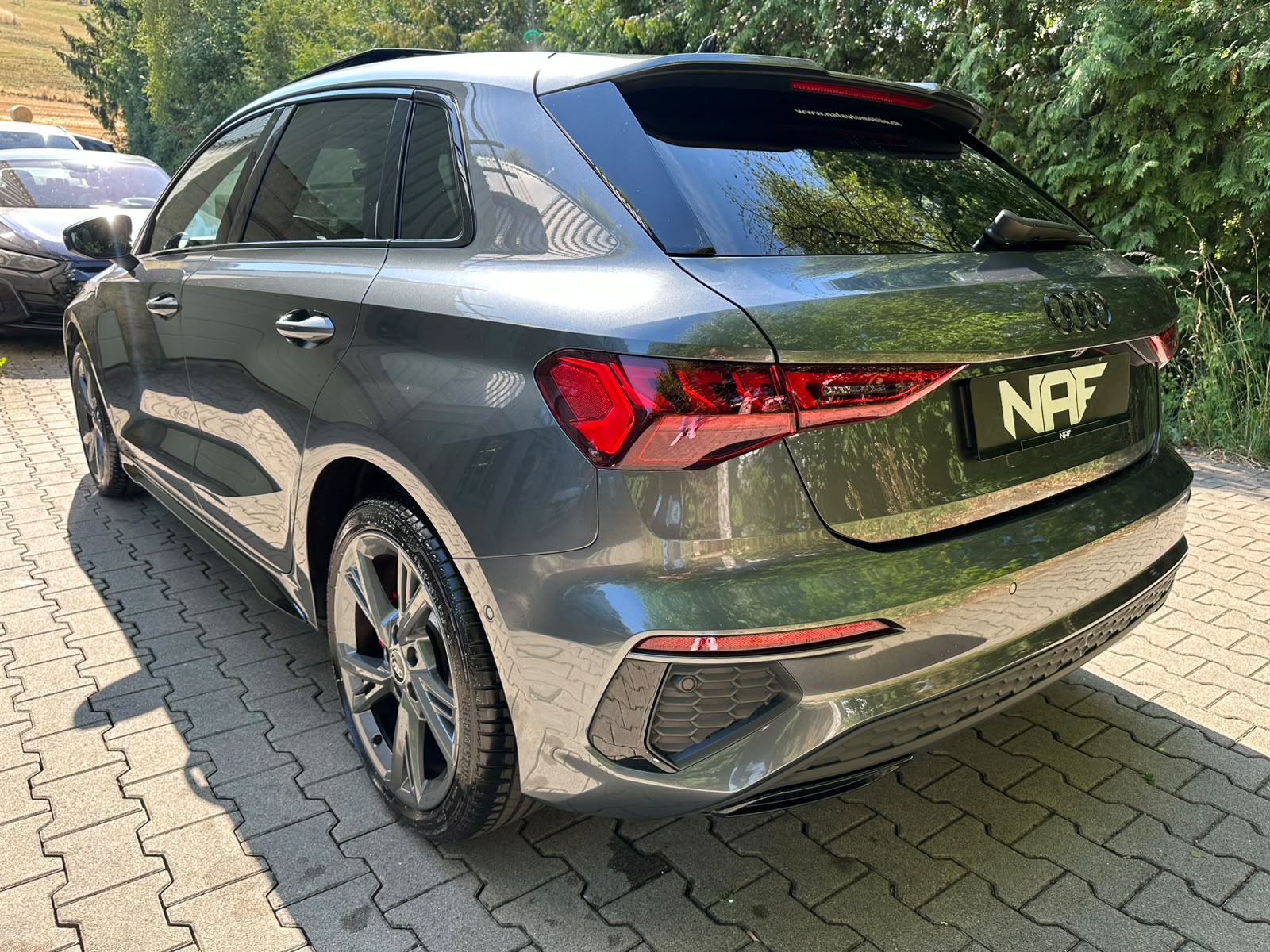 AUDI A3 Sportback 45 TFSI e S line S-tronic-image-2