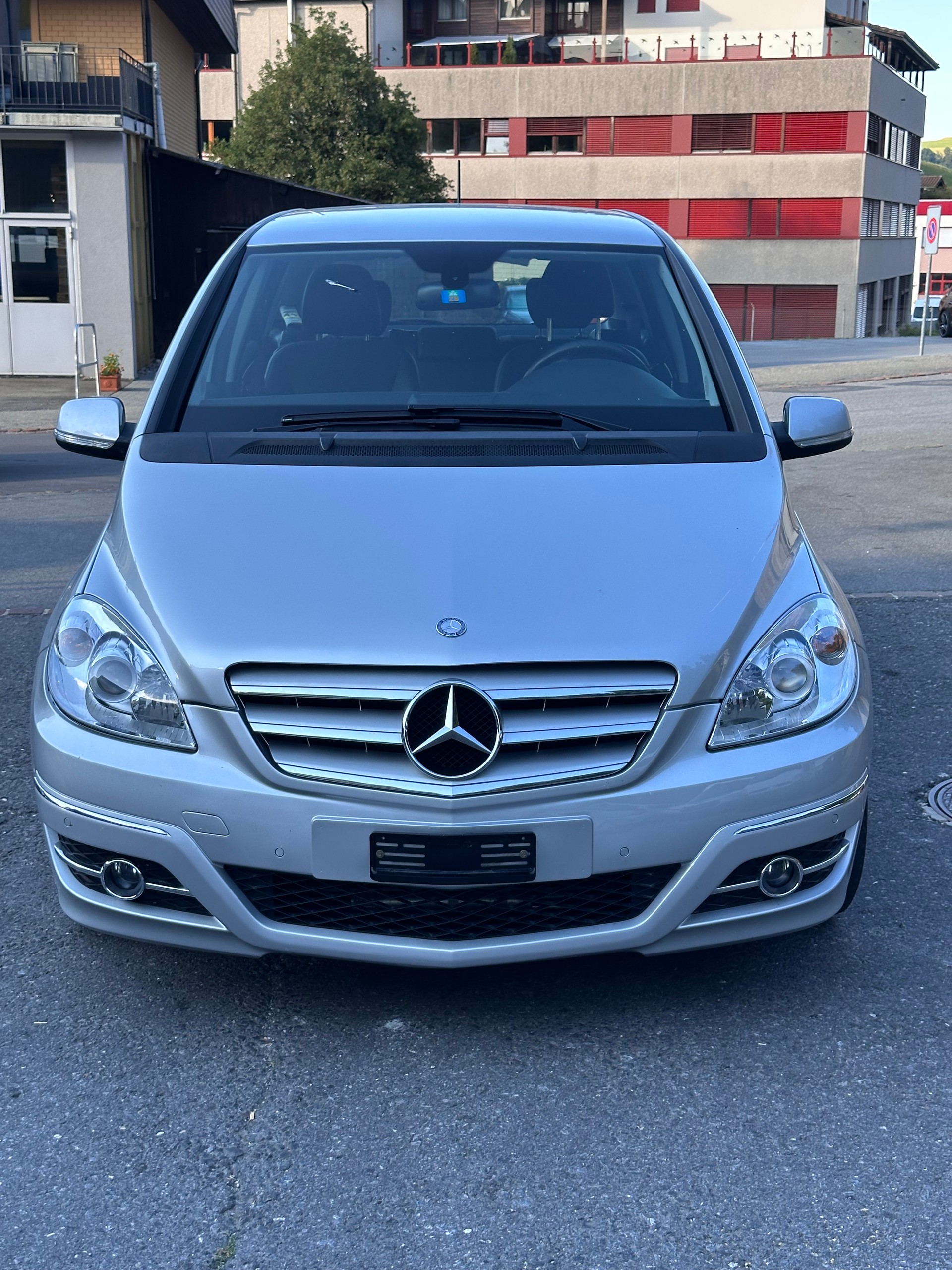 MERCEDES-BENZ B 180 My Star Autotronic-image-0