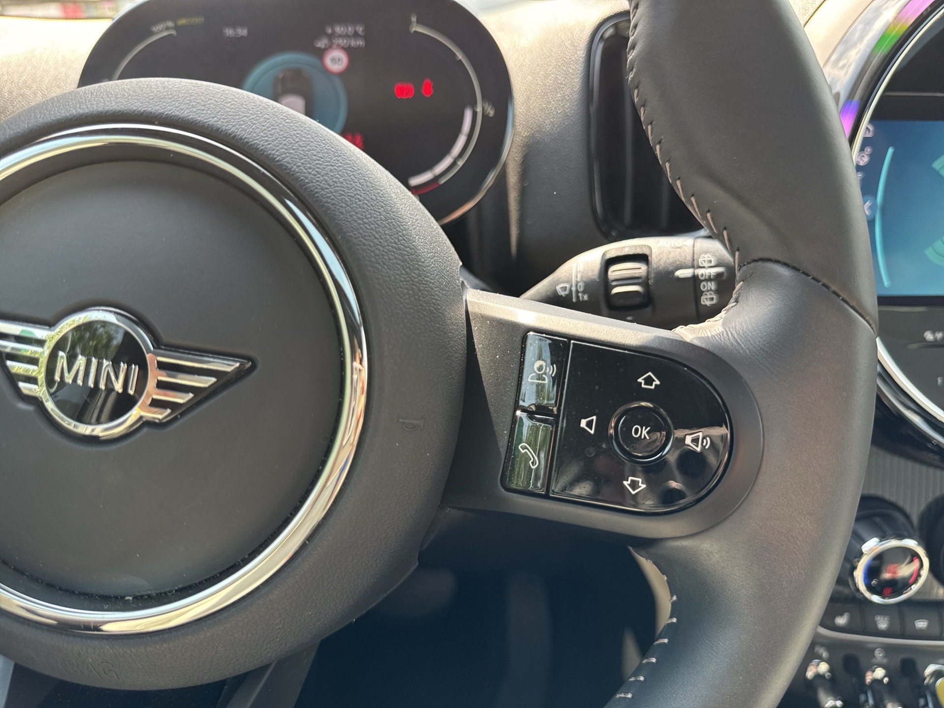 MINI Countryman Cooper SE ALL4 PHEV Steptronic-image-15
