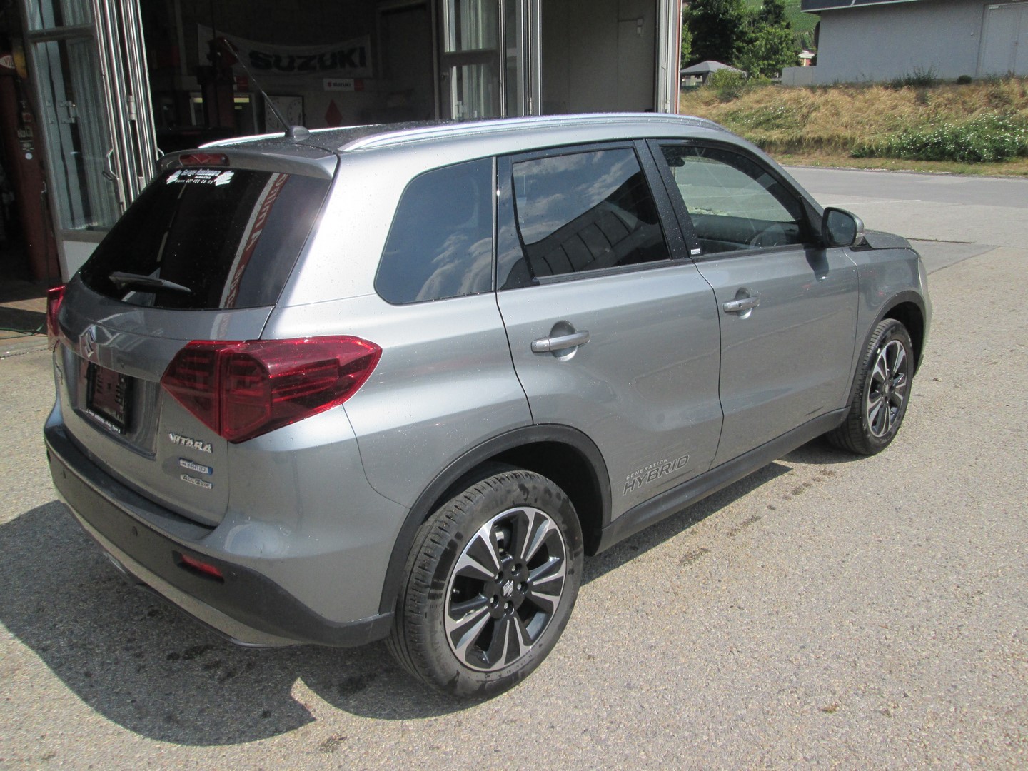 SUZUKI Vitara 1.4 Boosterjet Generation Top Hybrid Automatic-image-2