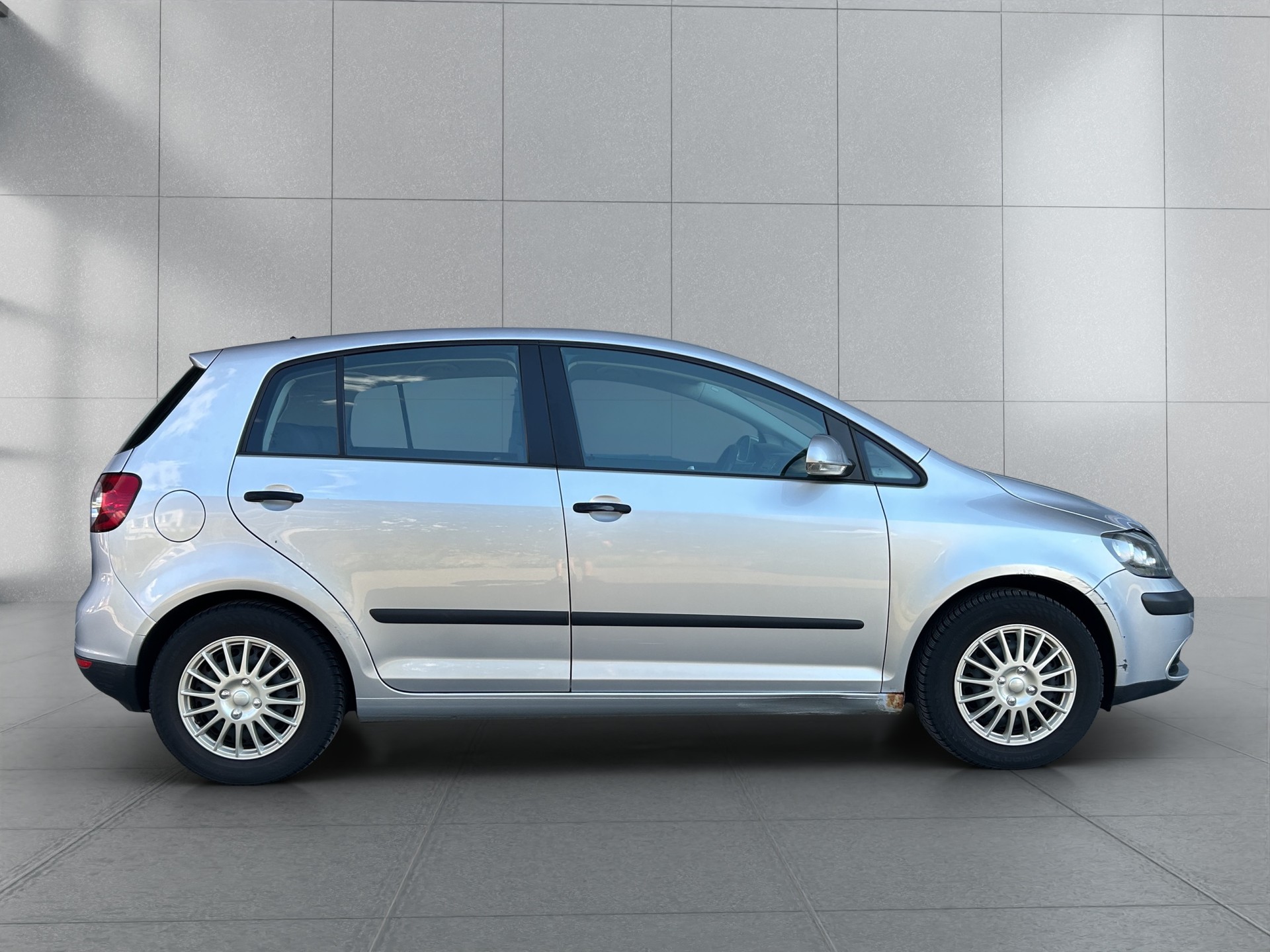 VW Golf Plus 1.6 FSI Trendline-image-5