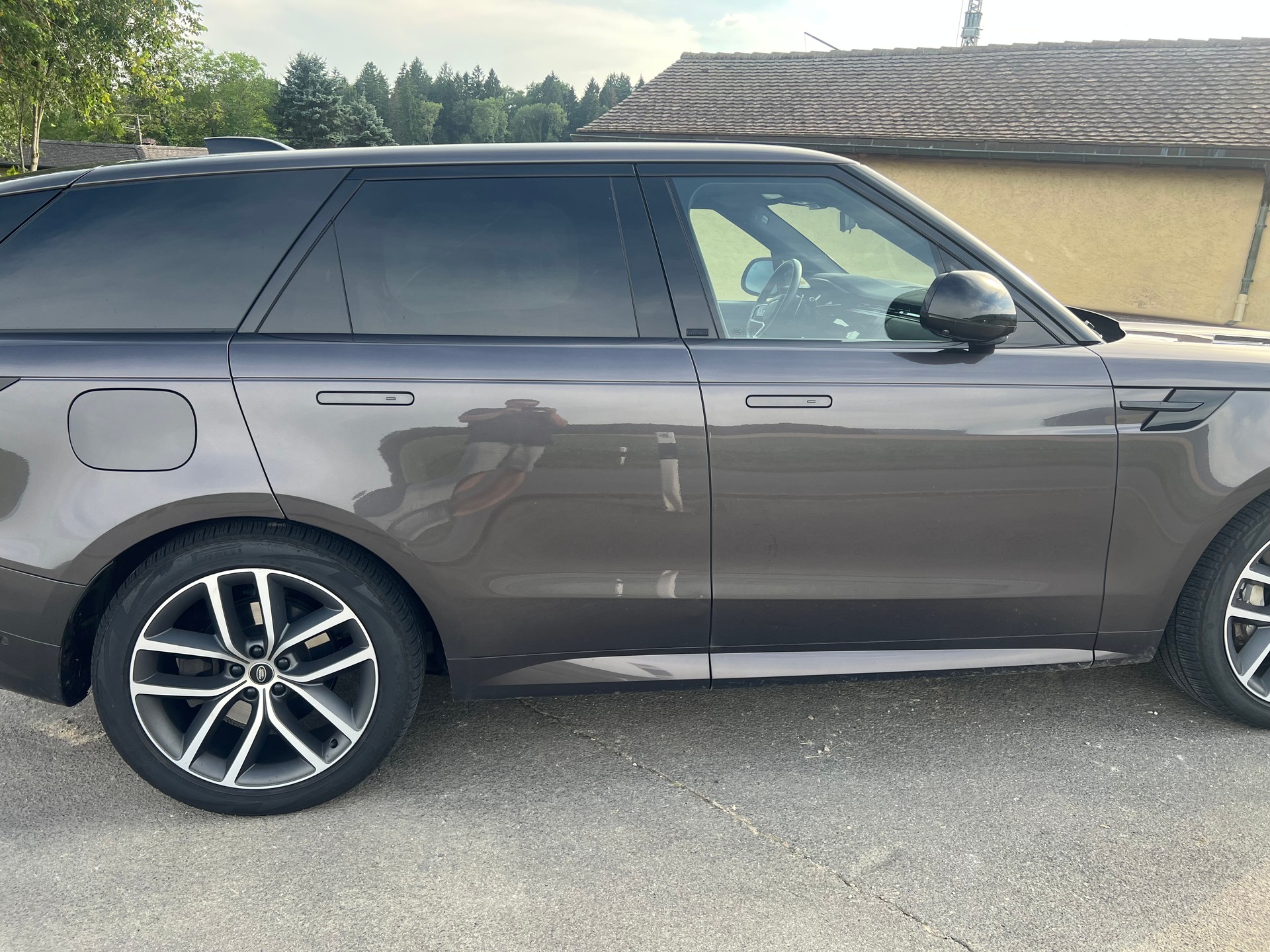 LAND ROVER 3.0 I6 P460e HSE Dynamic-image-3