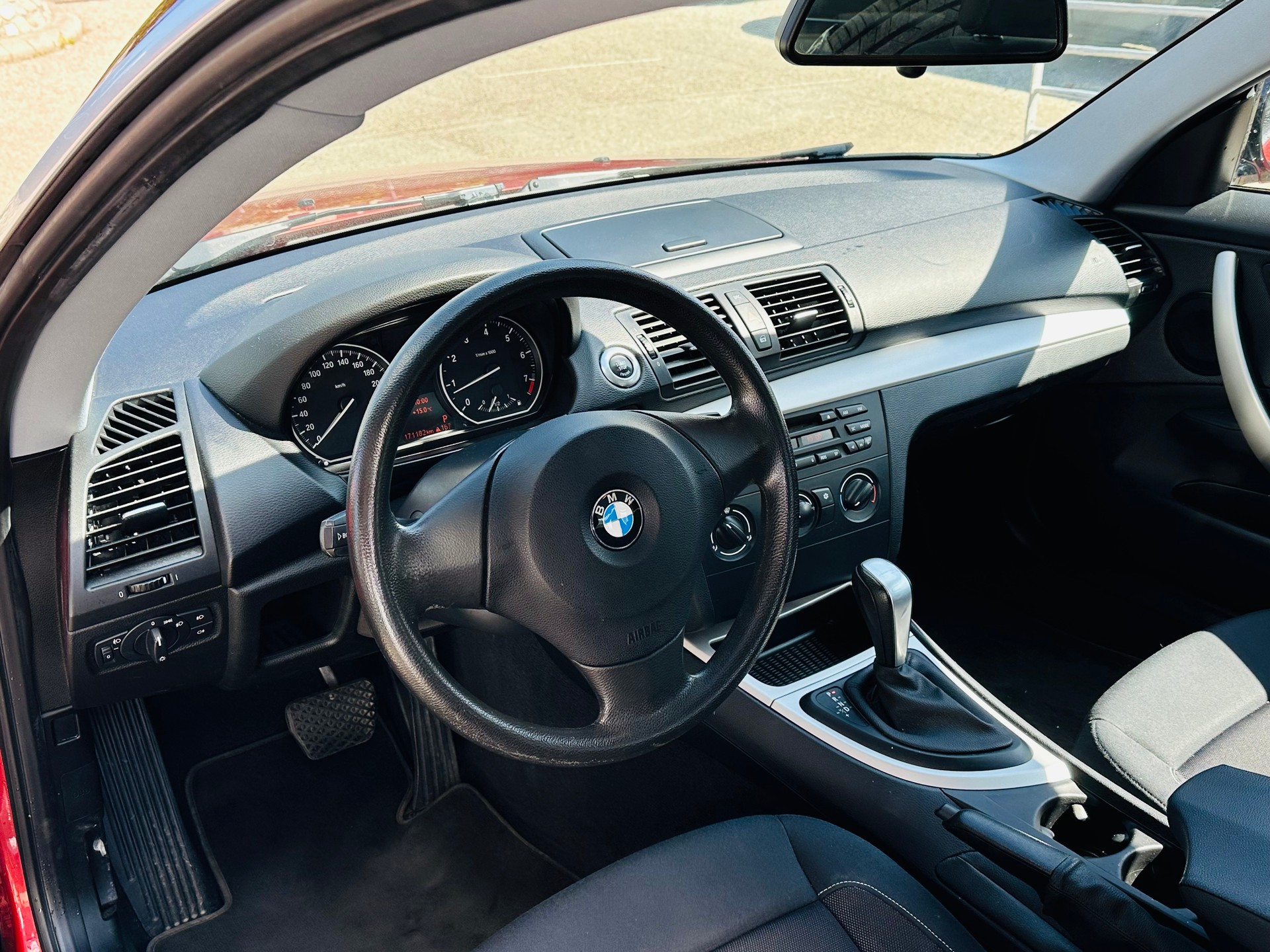 BMW 120i Coupé Steptronic-image-10