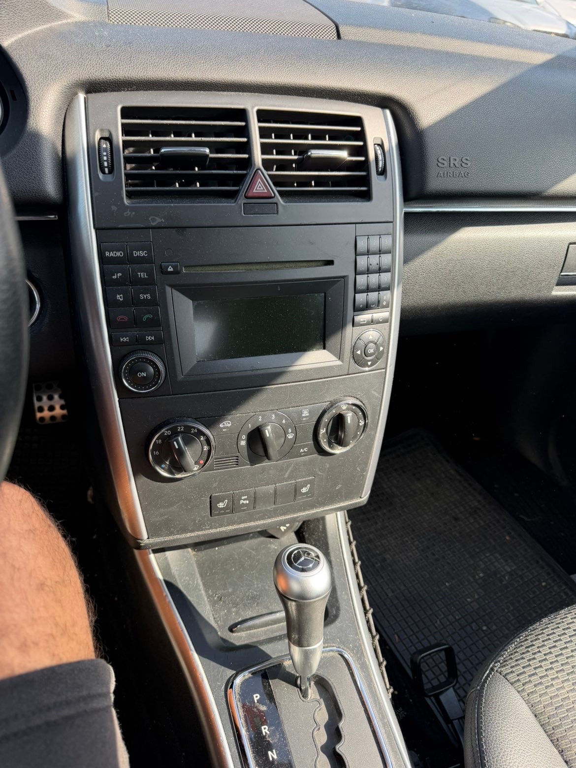 MERCEDES-BENZ B 180 My Star Autotronic-image-12