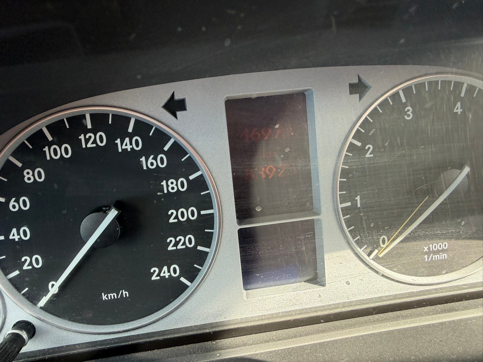 MERCEDES-BENZ B 180 My Star Autotronic-image-15