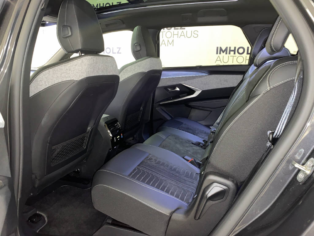 PEUGEOT 5008 1.6 PHEV GT-image-15
