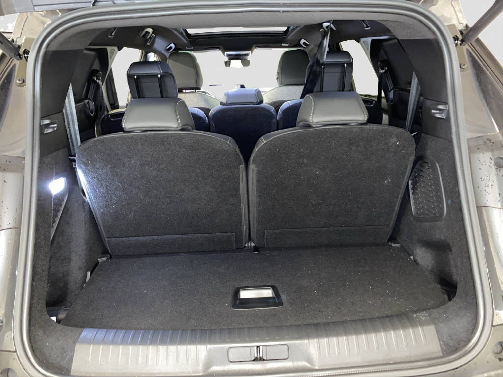 PEUGEOT 5008 1.6 PHEV GT-image-13