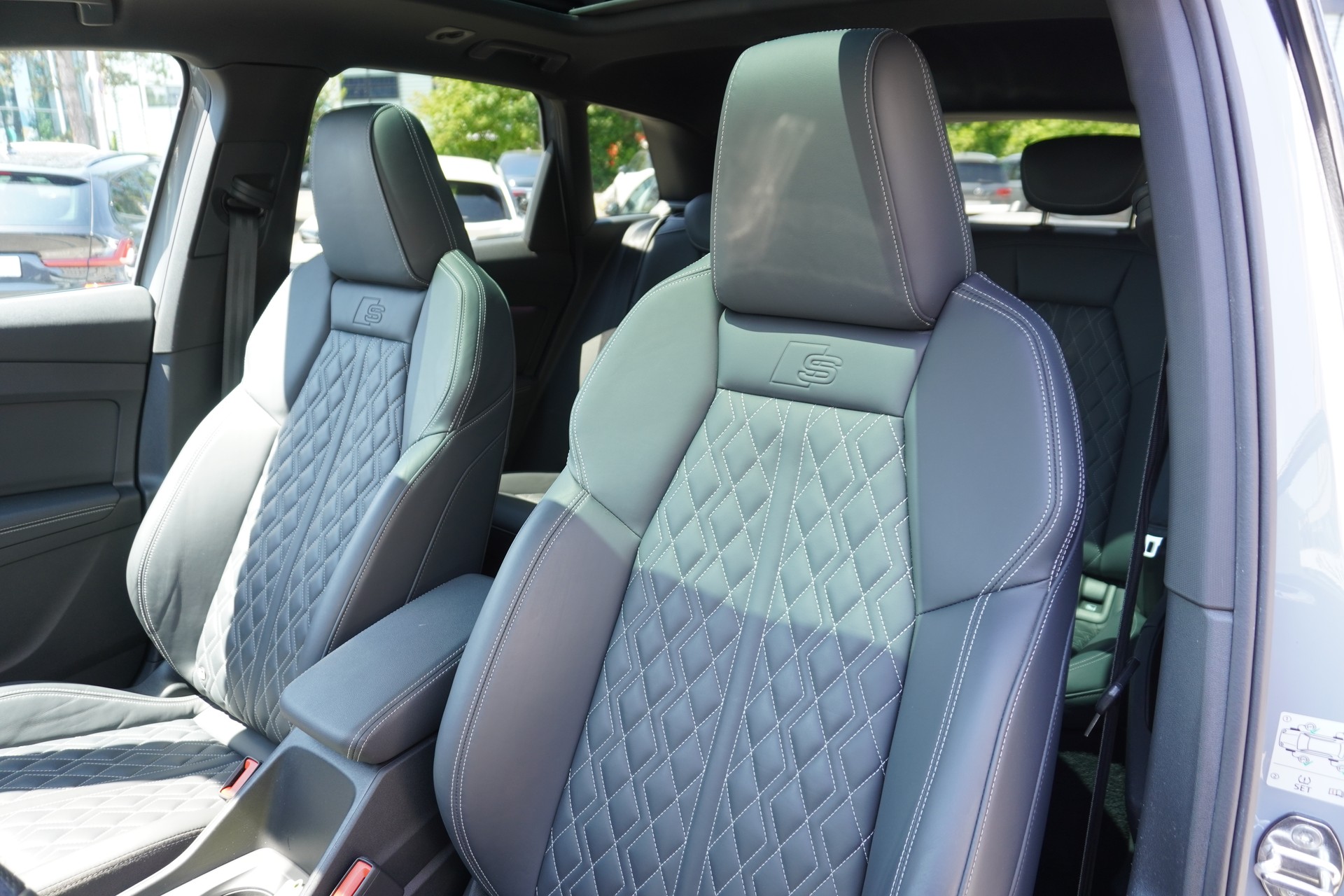 AUDI Q4 e-tron 50 quattro S-LINE!!!-image-19